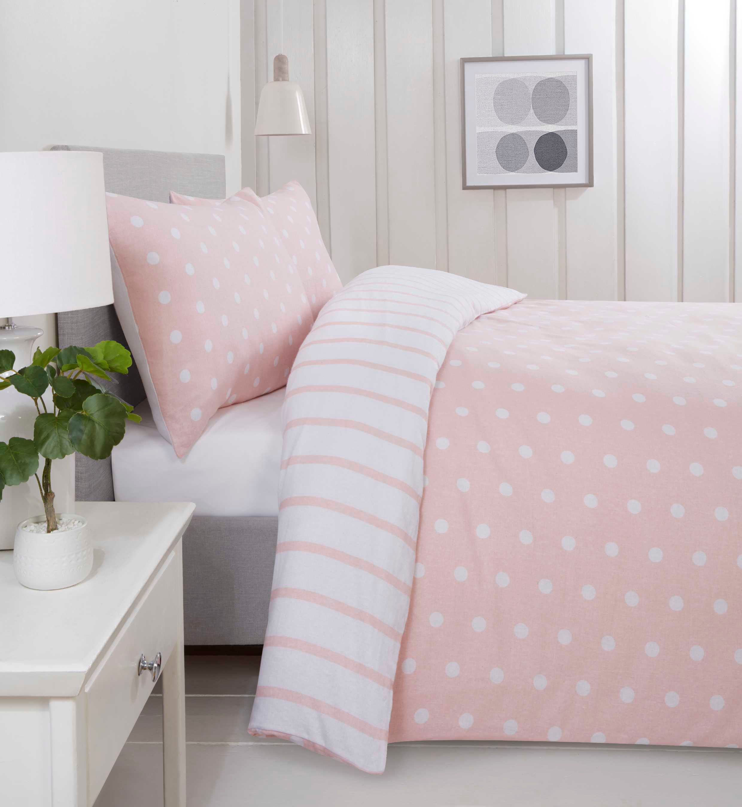 Rapport Home Spots & Stripes Microfibre Duvet Set in Pink