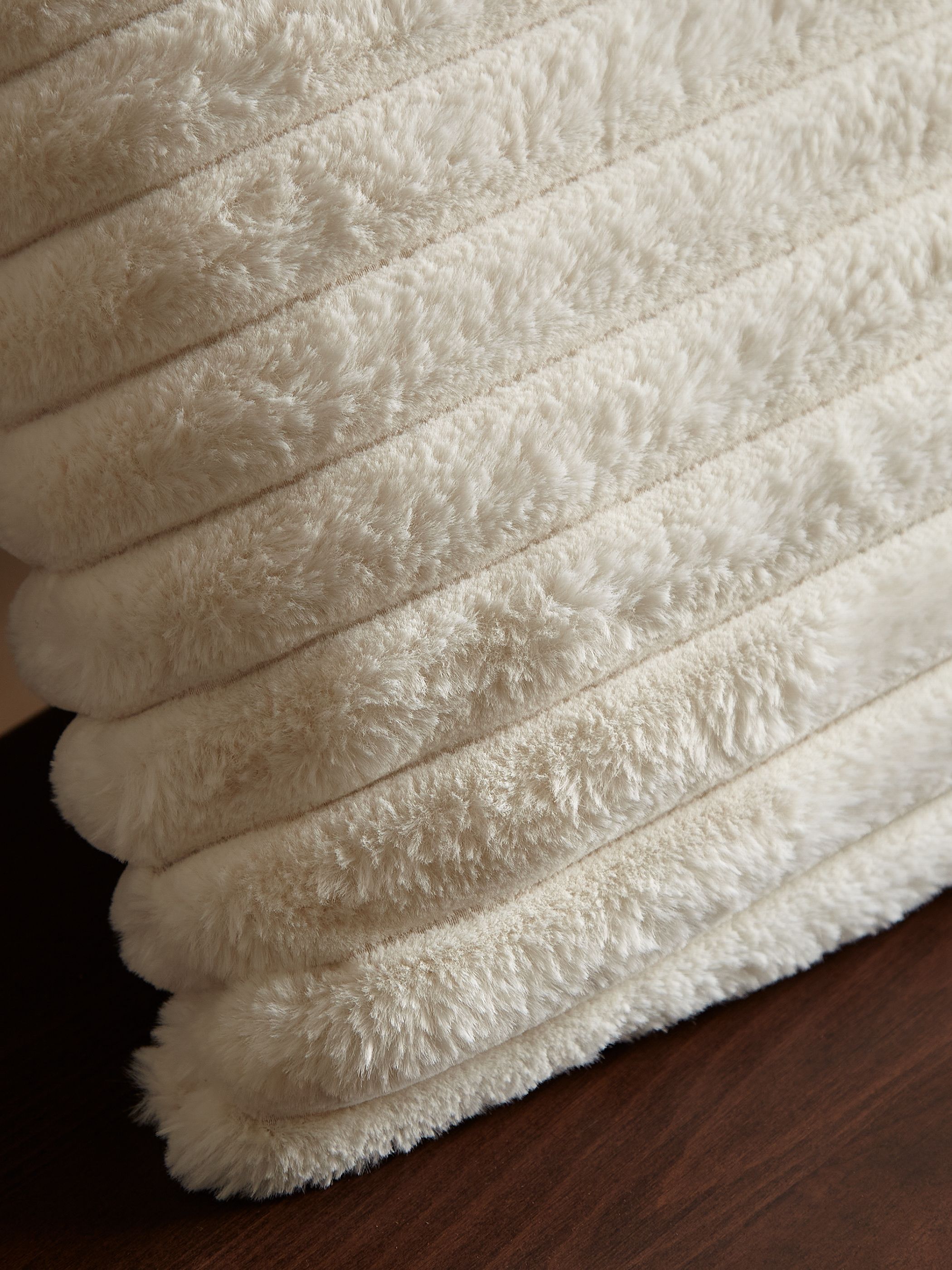Catherine Lansfield 'Cosy Ribbed' Cushion in Cream 2