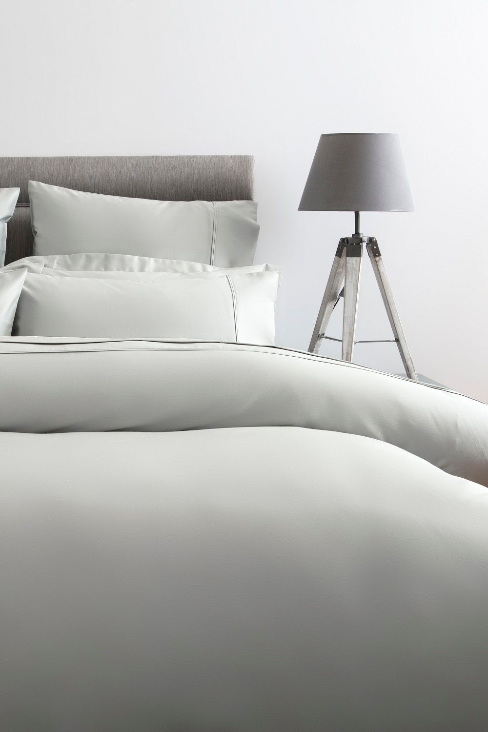 Belledorm Premium Blend 500 Thread Count Duvet Cover in Light Grey
