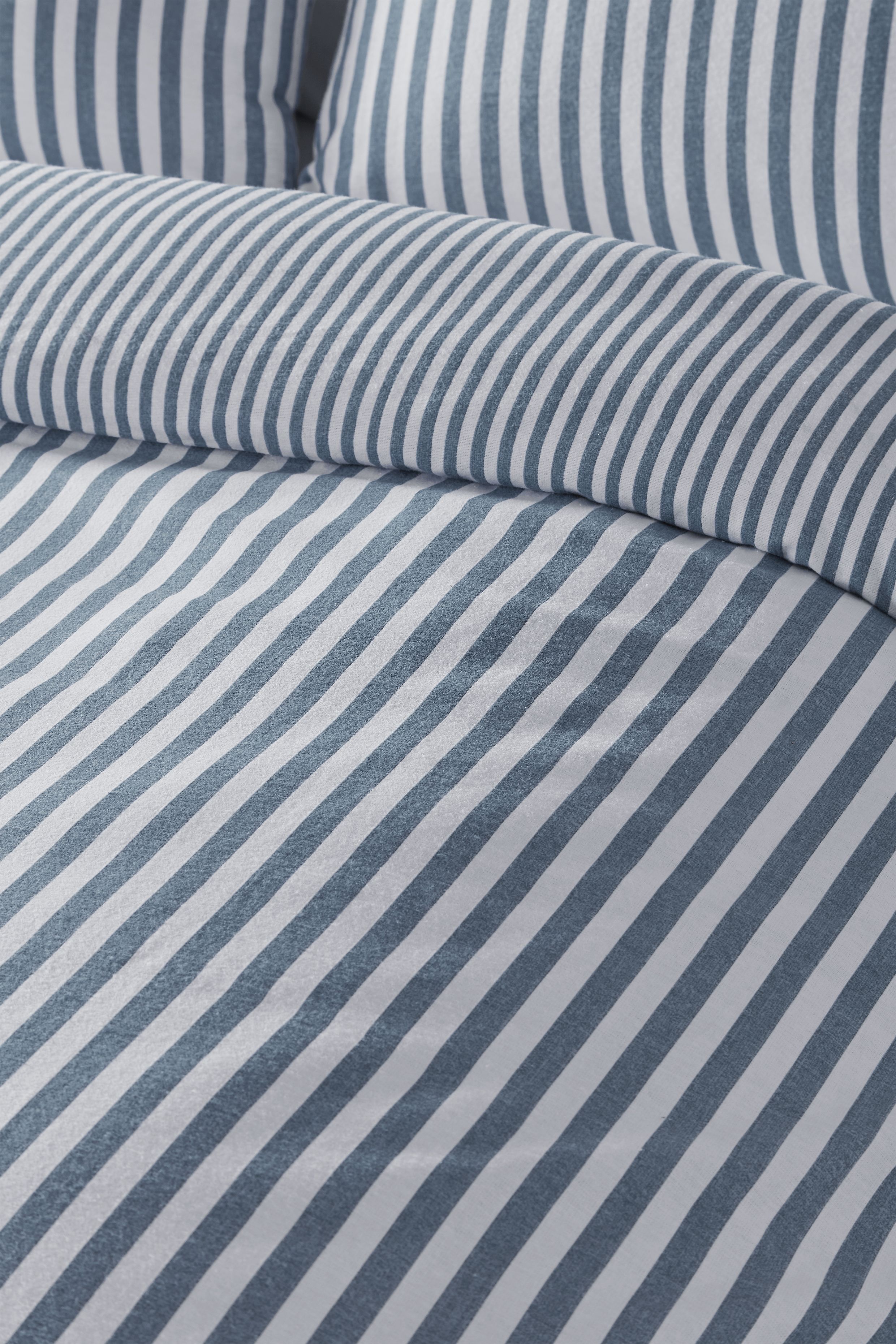 Catherine Lansfield Brushed Stripe 100% Cotton Duvet Cover Set in Blue 4