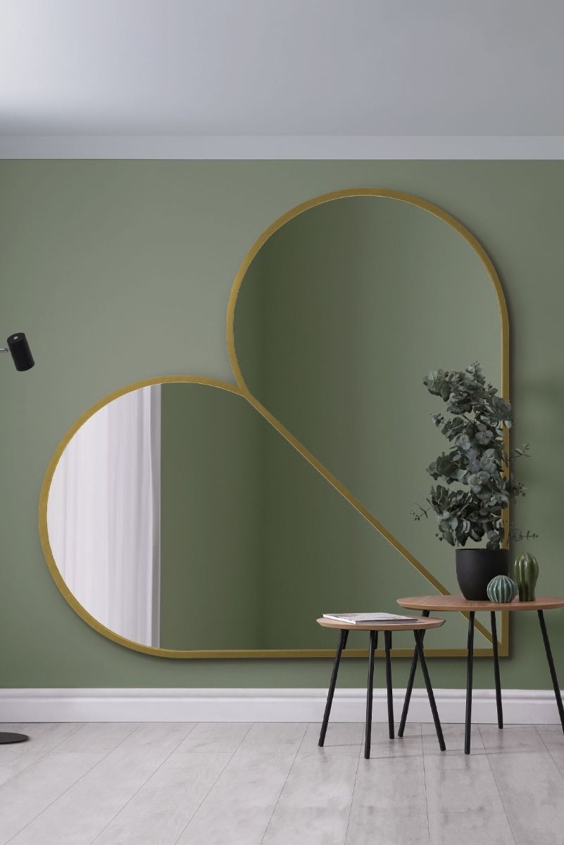 MirrorOutlet Gold Metal Framed Heart Shaped Leaner/Wall Mirror (180CM X 180CM) 5