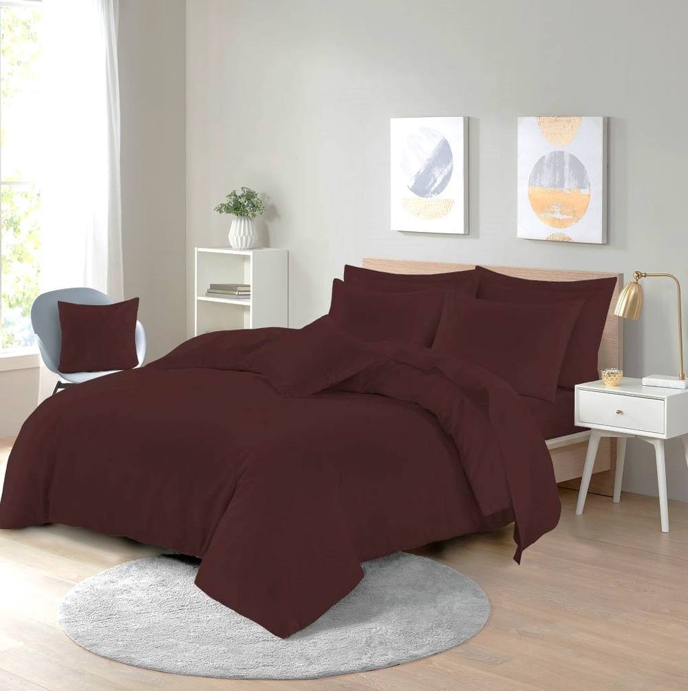 Homes-Linen Plain Dyed Polycotton Duvet Cover Set with Pillowcases in Chocolate
