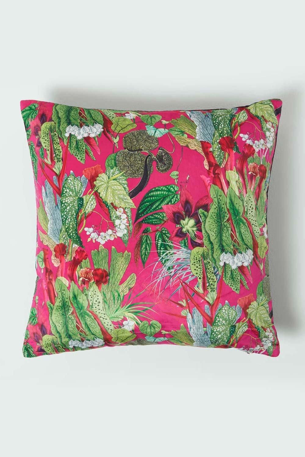 Homescapes Hot Pink Tropical Leaf Velvet Cushion 46 x 46 cm