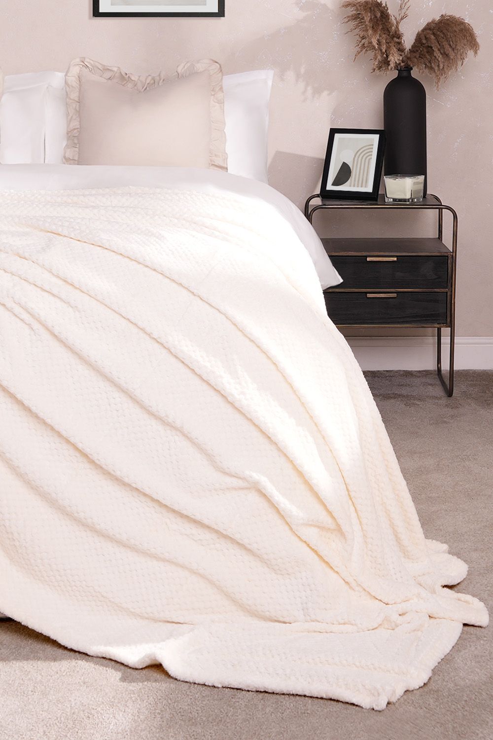 OHS Luxury Large Waffle Honeycomb Mink Warm Throw in Cream