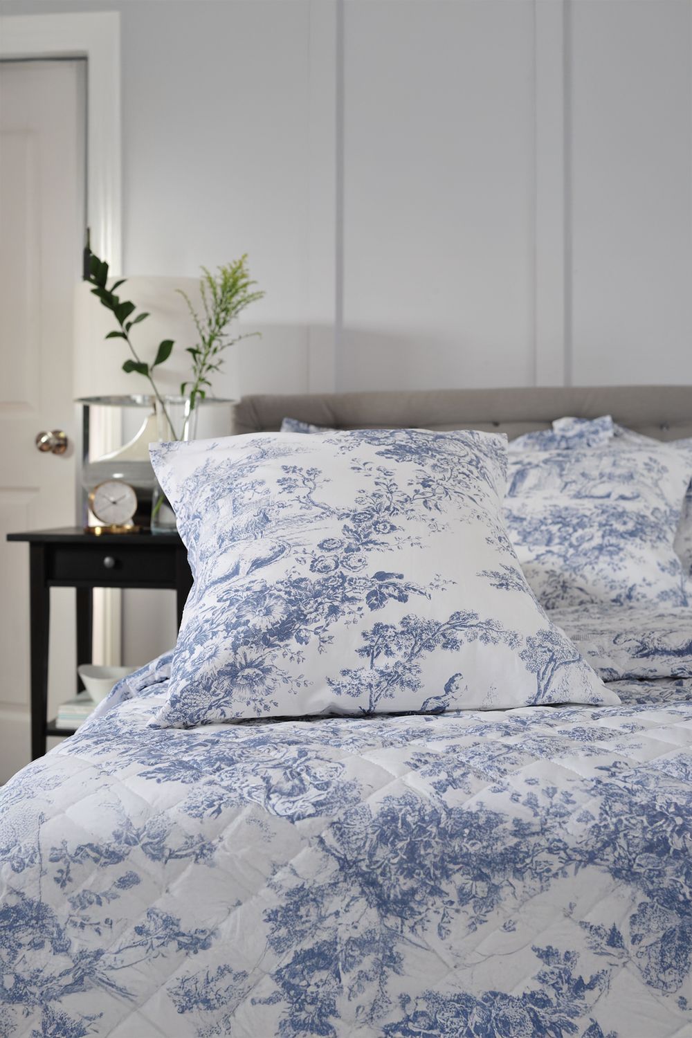 The Lyndon Company Toile de Jouy Square 45cm x 45cm Filled Cushion in Blue