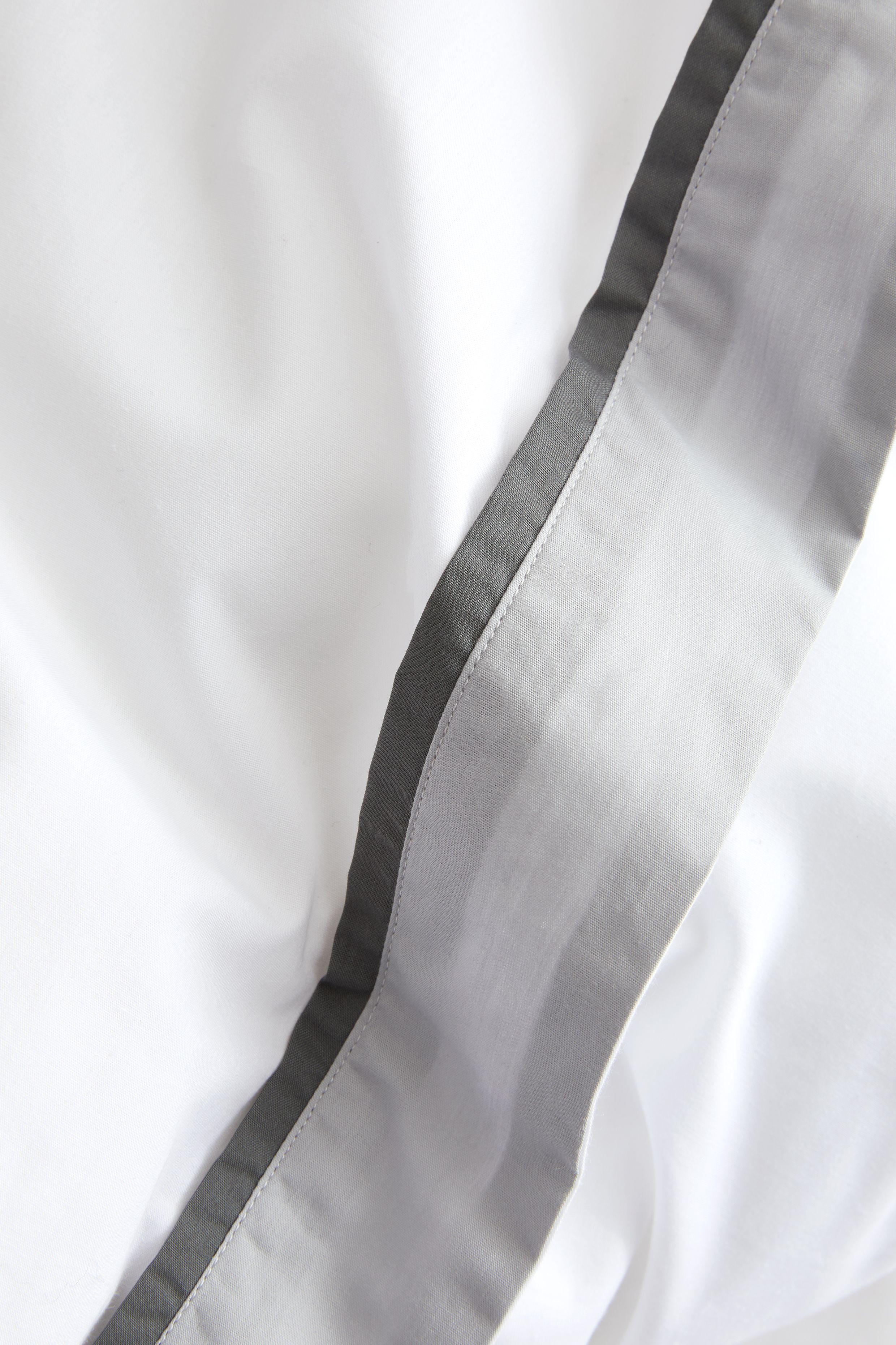 Bianca 'Mayfair' 200 Thread Count Cotton Duvet Cover Set in White 4