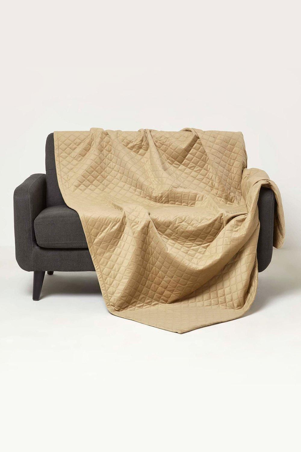 Homescapes Diamond Quilted Velvet Throw in Beige