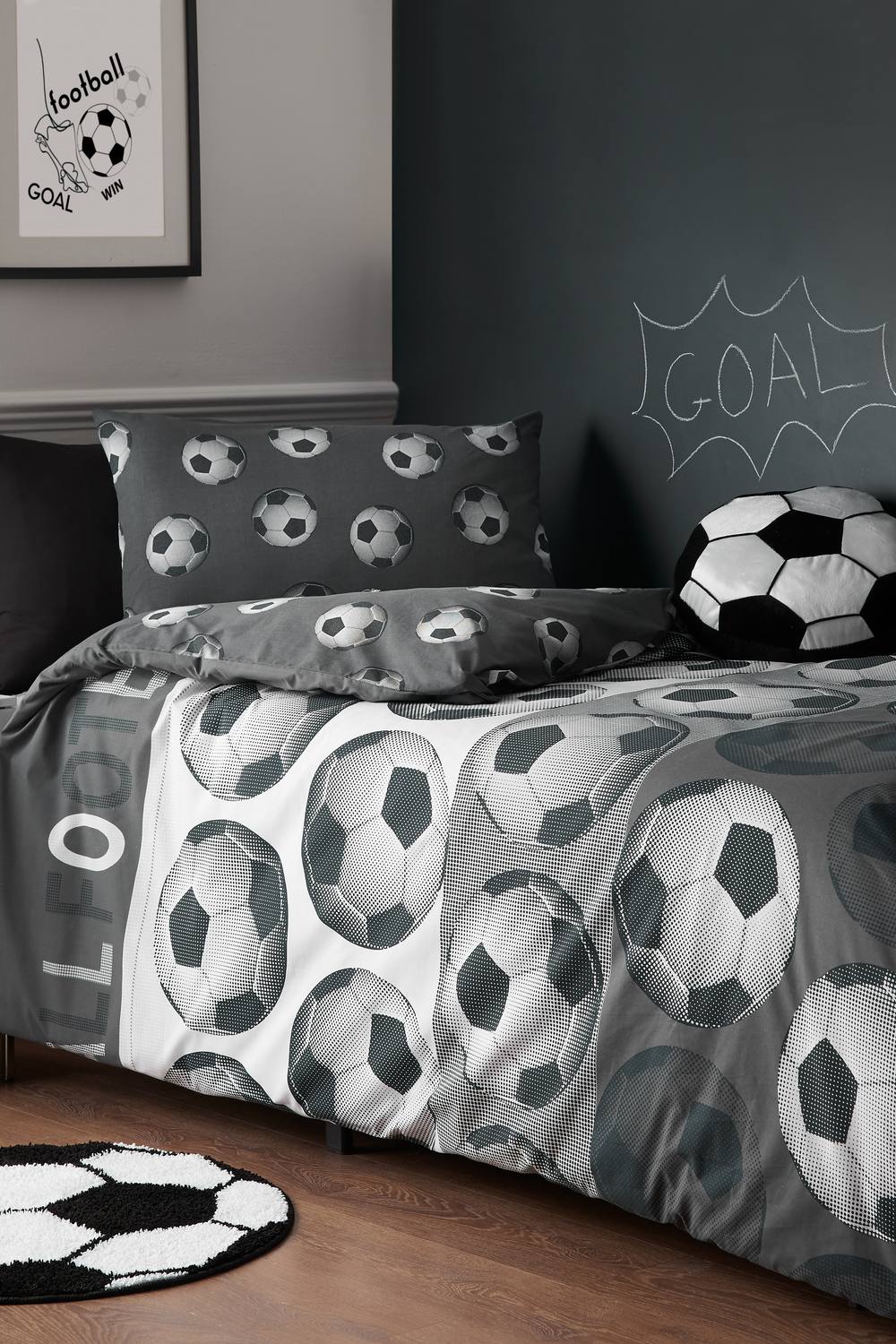 Catherine Lansfield Football Duvet Set in Grey