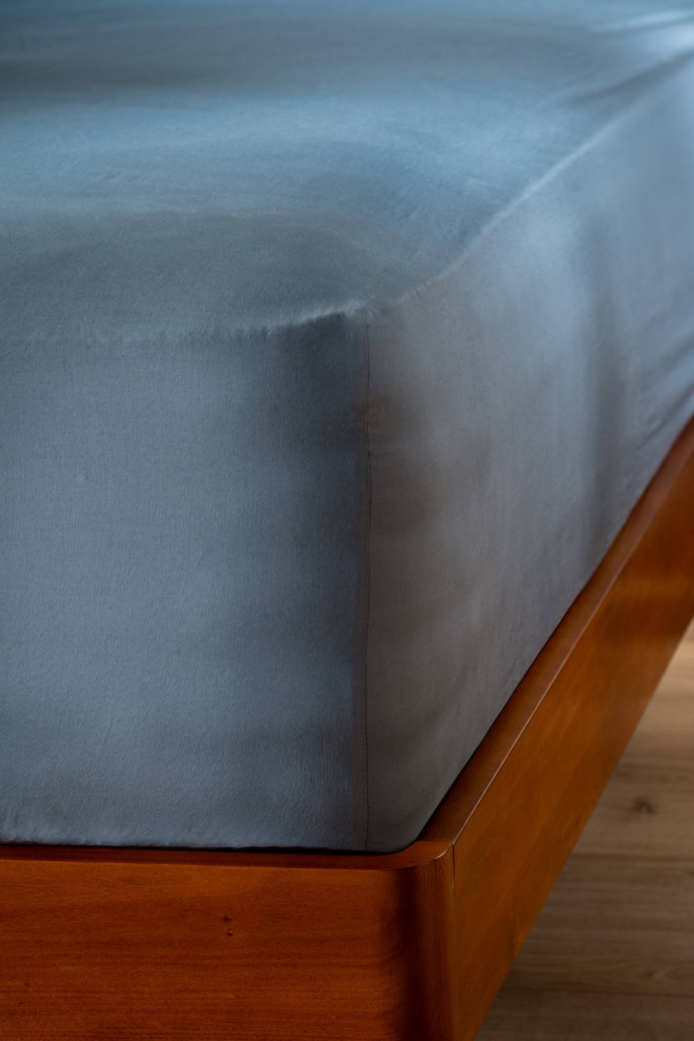 Soak&Sleep Storm Blue Stonewashed Cotton 30cm Fitted Sheet