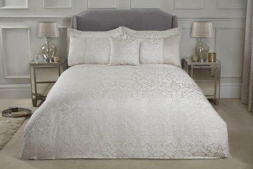 New Edge Blinds Harrow Duvet Set in Cream