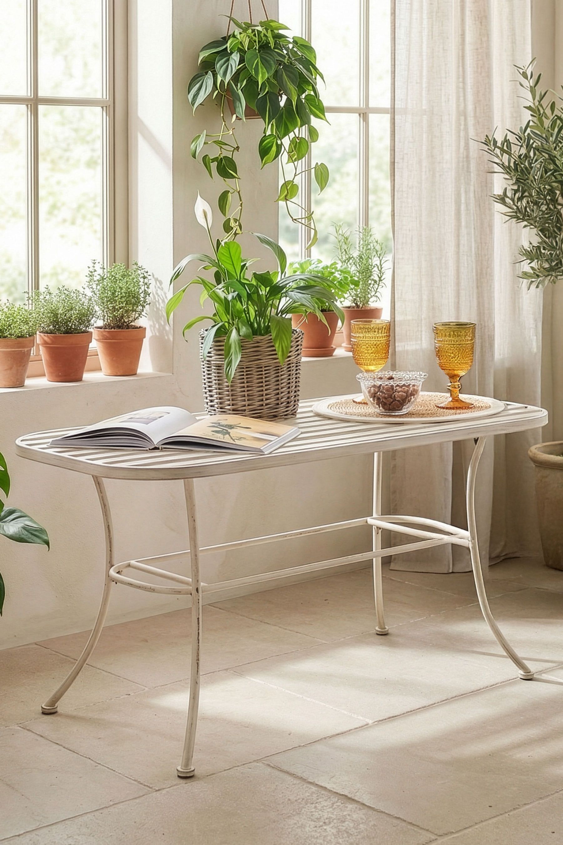 Dibor Vintage Cream Iron Slatted Summer Indoor Outdoor Garden Furniture Coffee Table in White