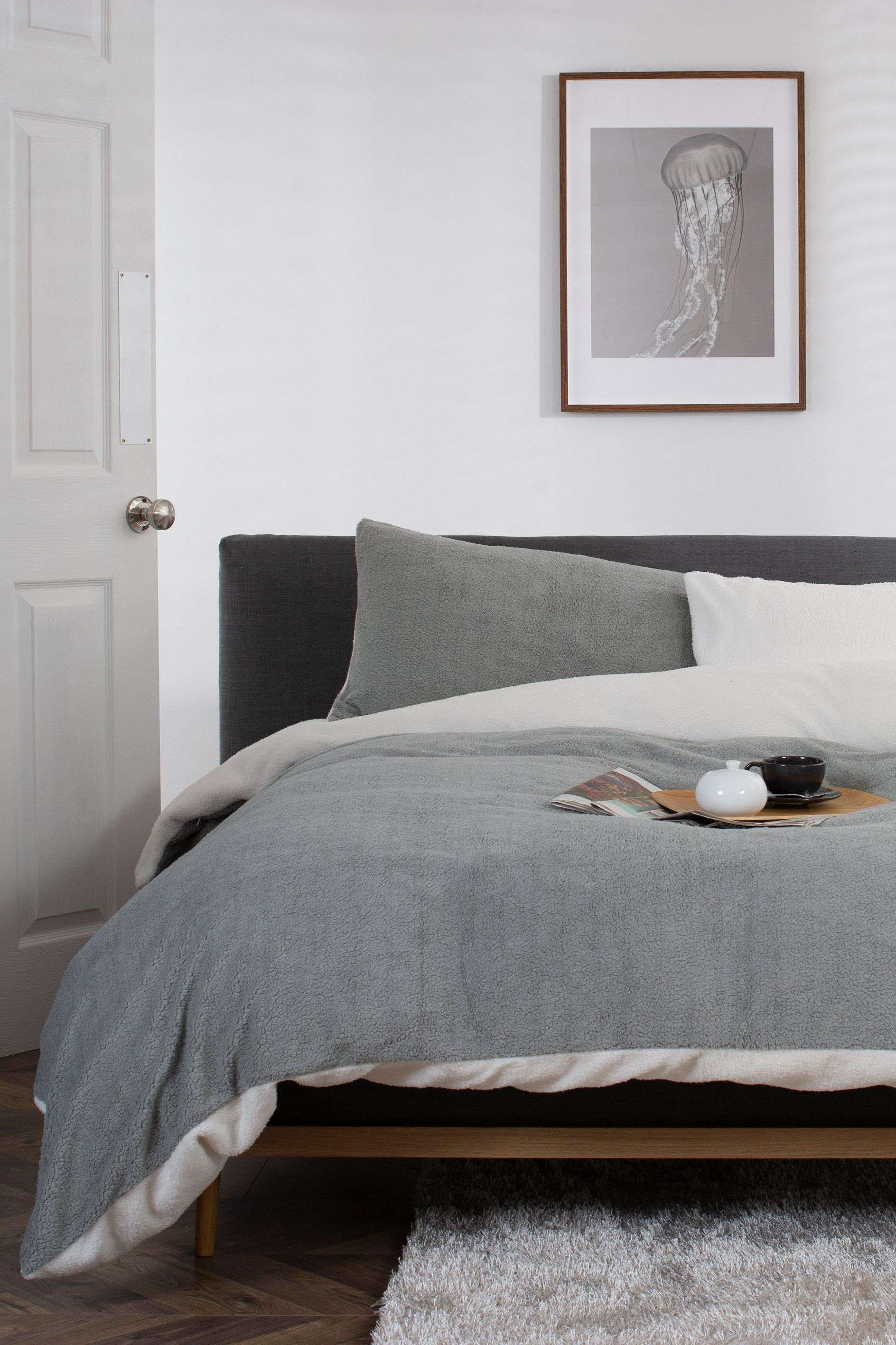 Teddington Double Duvet Set
