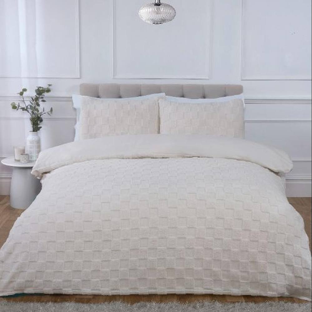 Rapport Home Luxury Check Teddy Polyester Fleece Duvet Cover Set with Pillowcase in Cream
