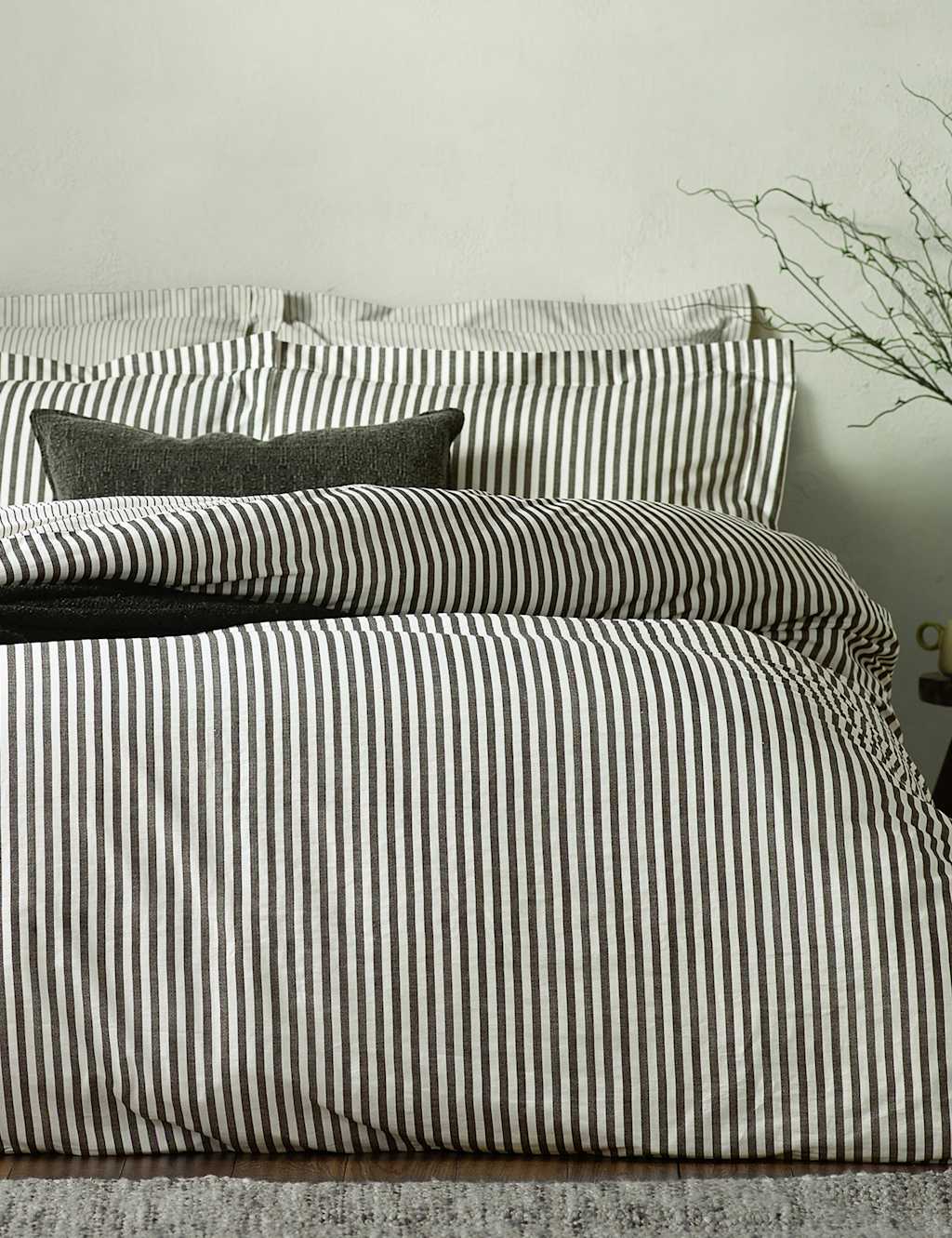 YARD Pure Cotton Hebden Stripe Bedding Set Black Mix