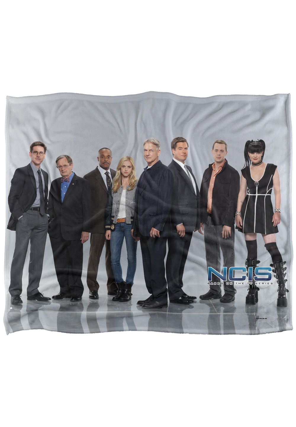 ViacomCBS/Nickelodeon NCIS Group Silky Touch Super Soft Throw Blanket 152 X 127 cm in White