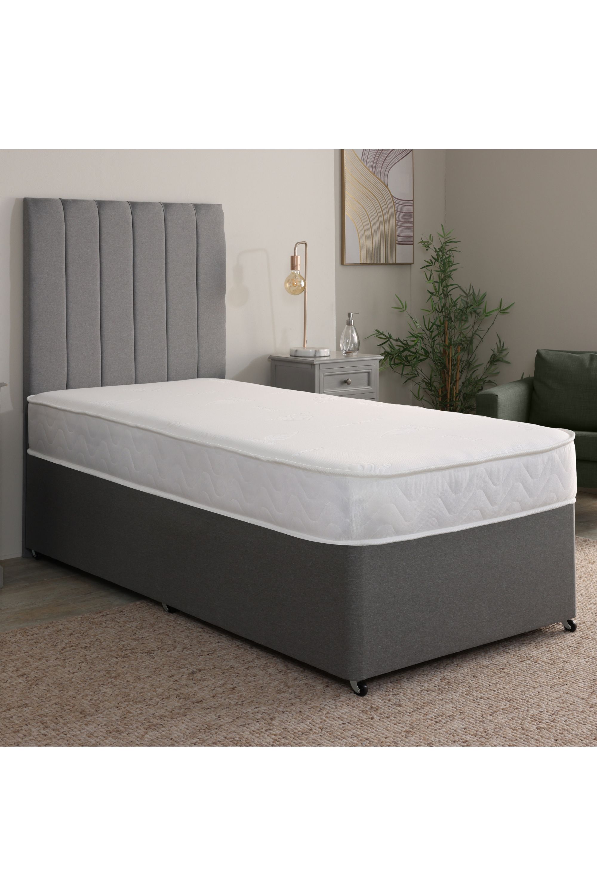 eXtreme Comfort Ltd Aloe Vera Hybrid Mattress 18cm Deep Plush Feel Breathable Cover in White