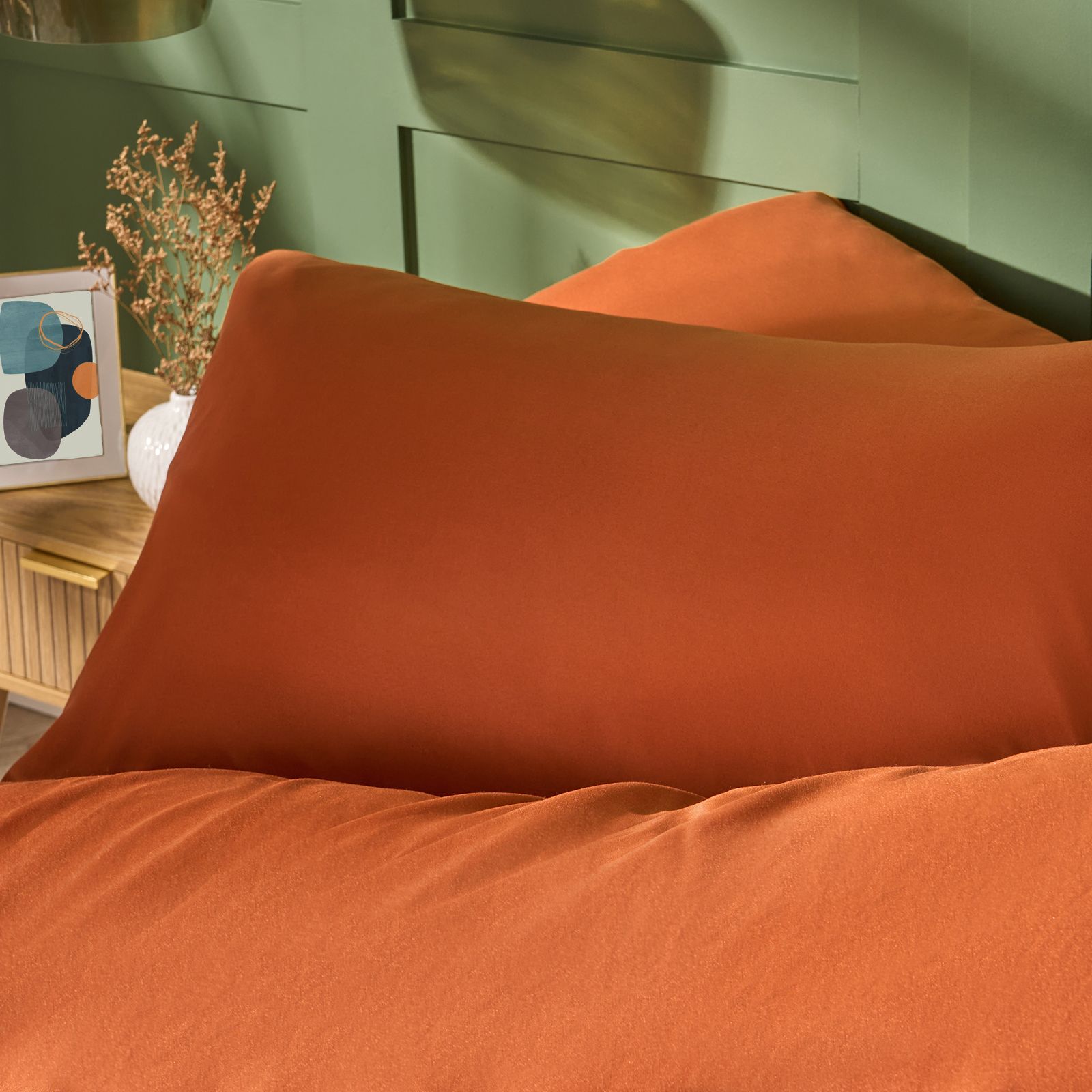 OHS 2 Pack Soft Microfibre Wrinkle Resistant Housewife Pillowcases in Burnt Orange