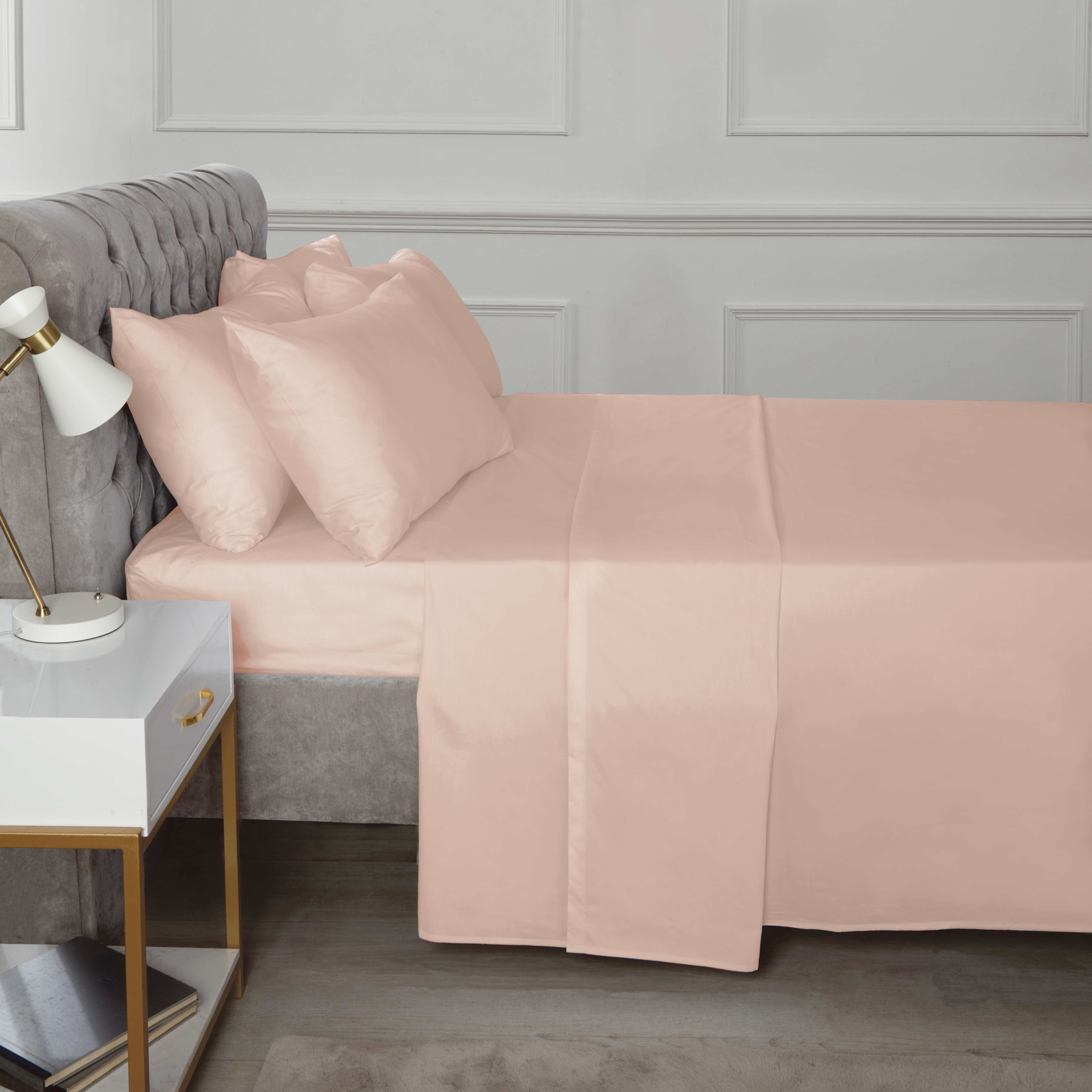 Rapport Home TH Percale Fitted Sheet in Pink