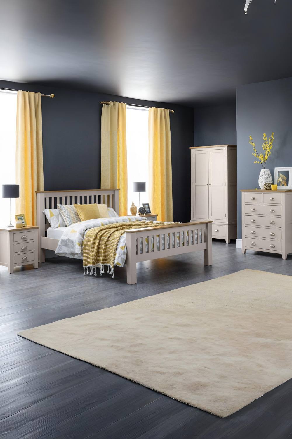 Julian Bowen Richmond 6 Drawer Wide Chest in Light Grey