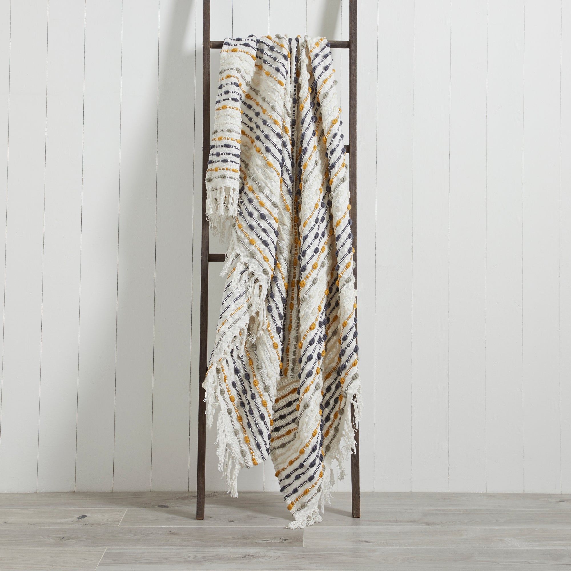 furn. Dhadit 130cm x 150cm Throw Blanket