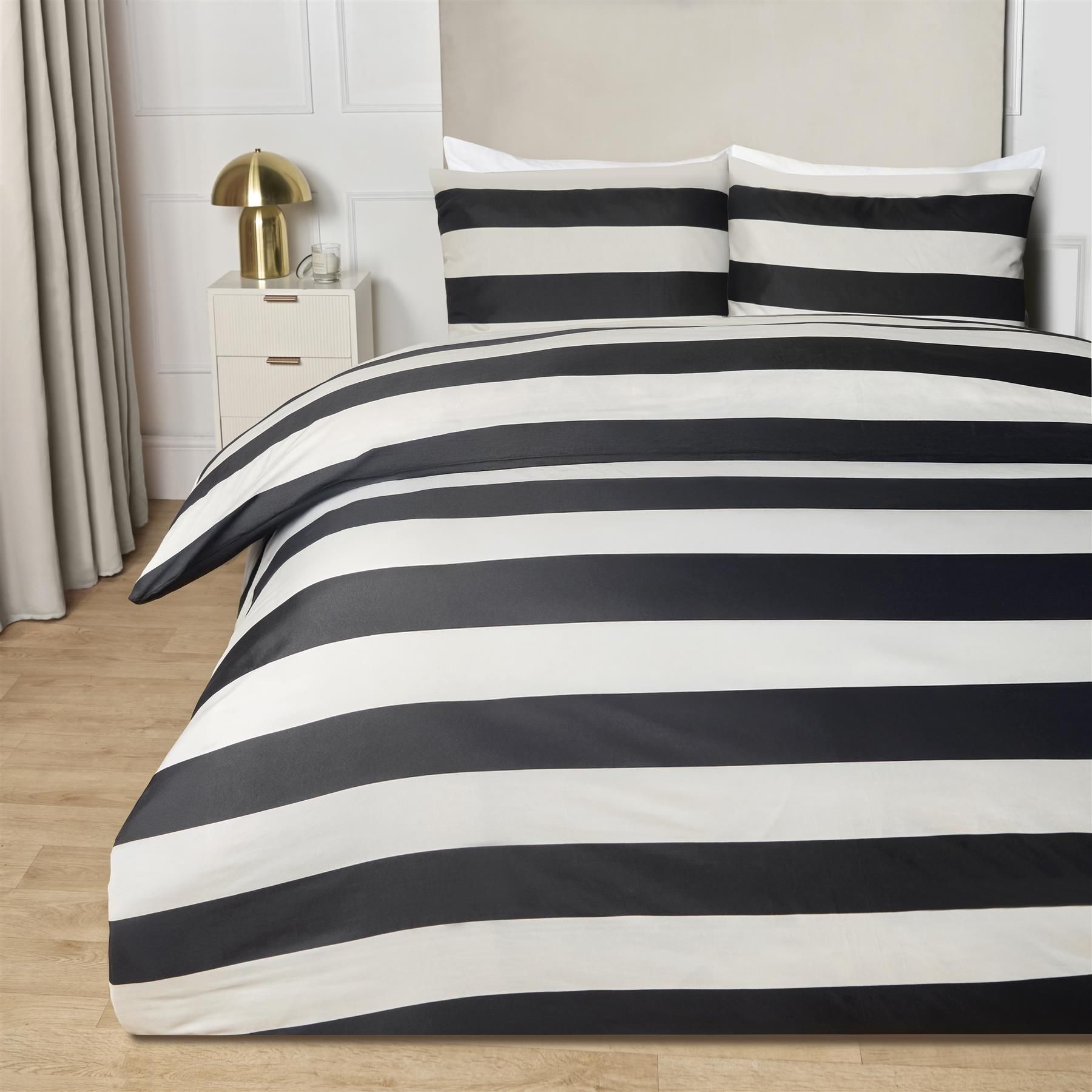 OHS Monochrome Stripe Duvet Cover with Pillowcase Bedding Set in Off-White