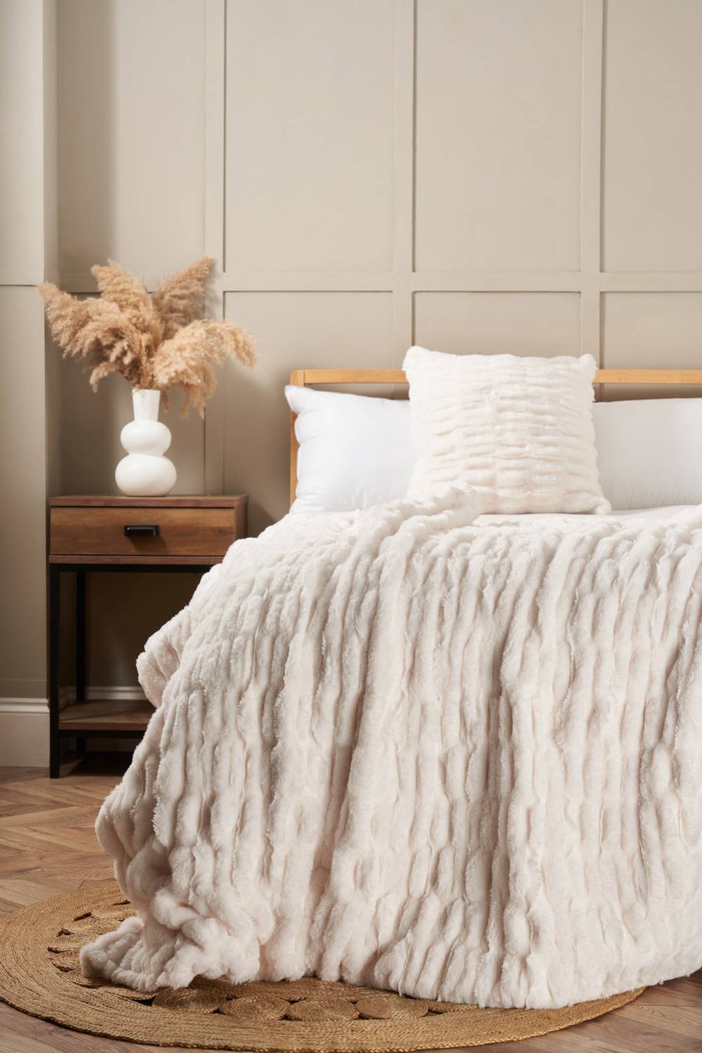 BHS Ruched Faux Fur Throw in Cream