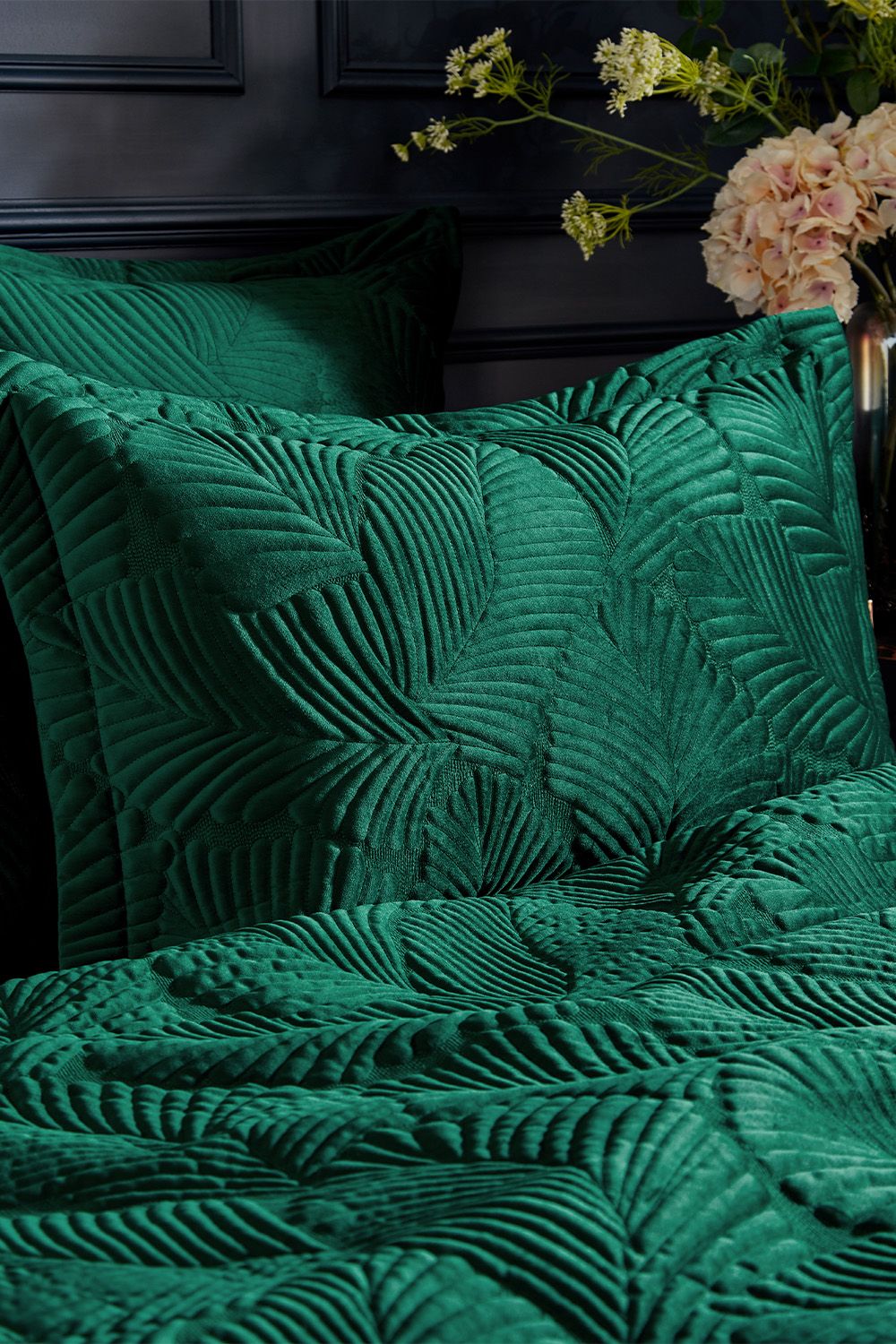 Paoletti Palmeria Quilted Velvet Pillowcase in Emerald