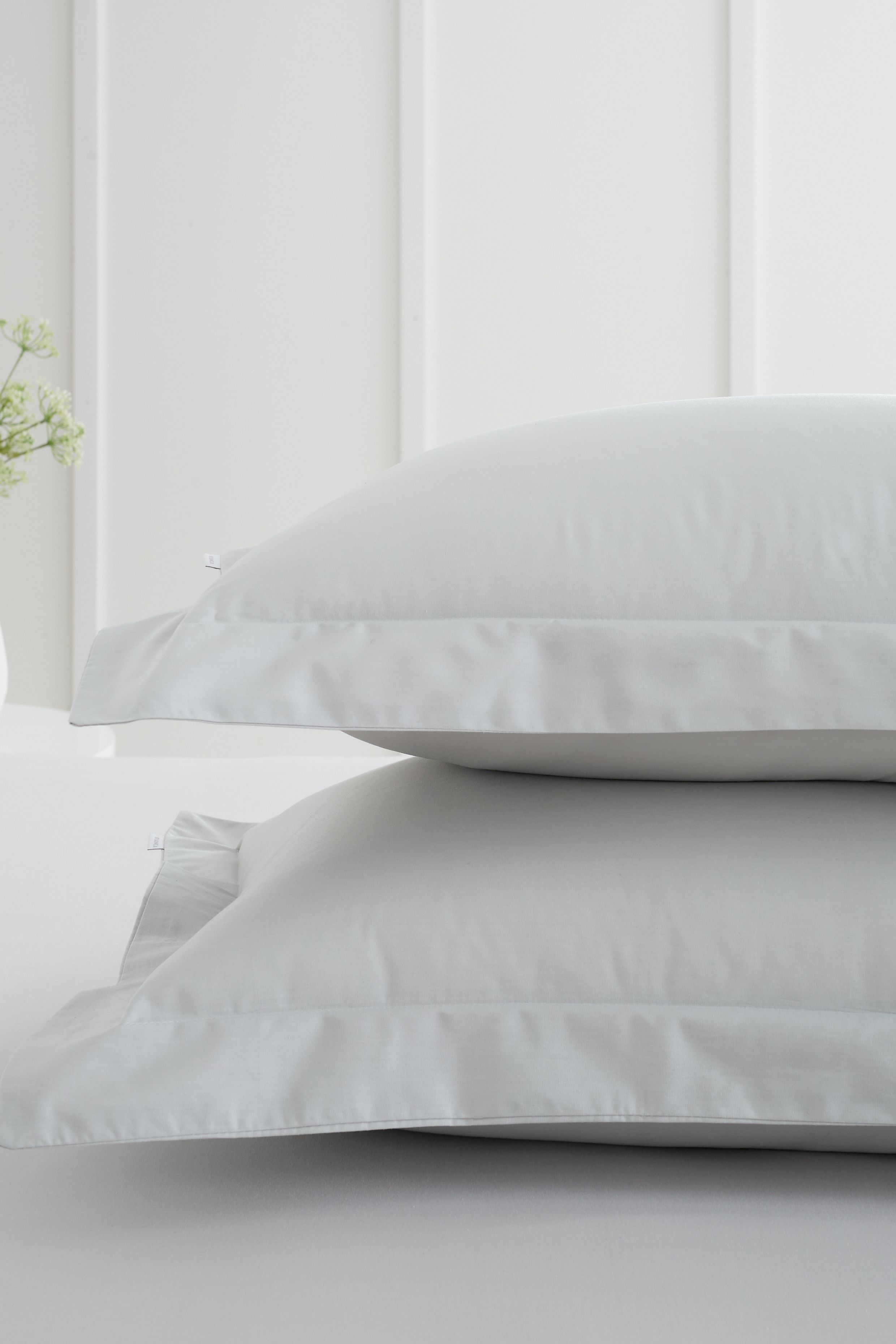 Bianca '200 Thread Count Cotton Percale' Oxford Pillowcases in Grey 2