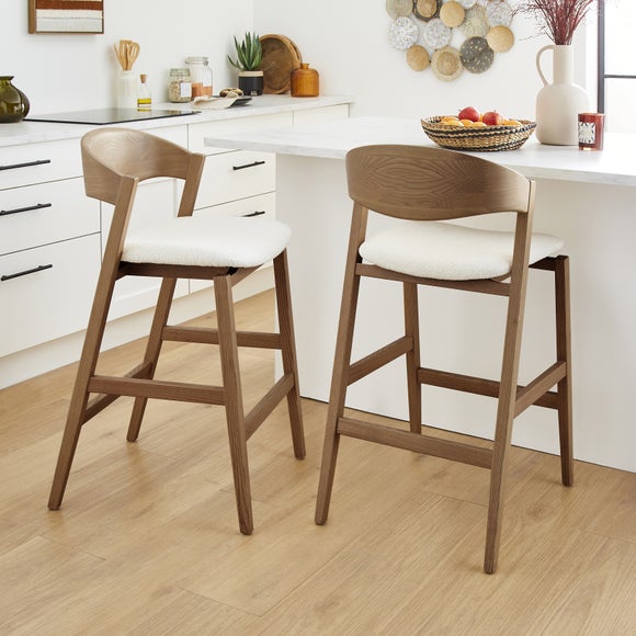 Oskar Bar Stool, Boucle
