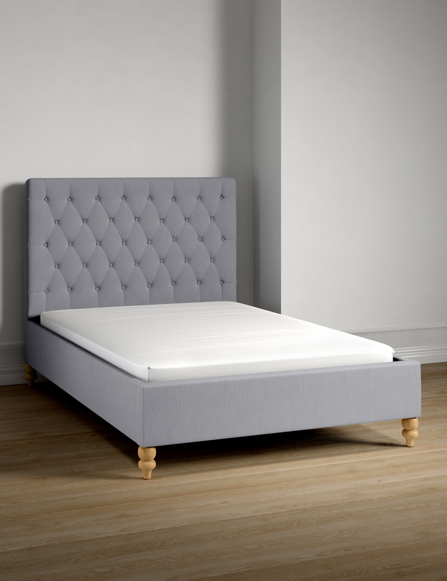 M&S Amelie Bed