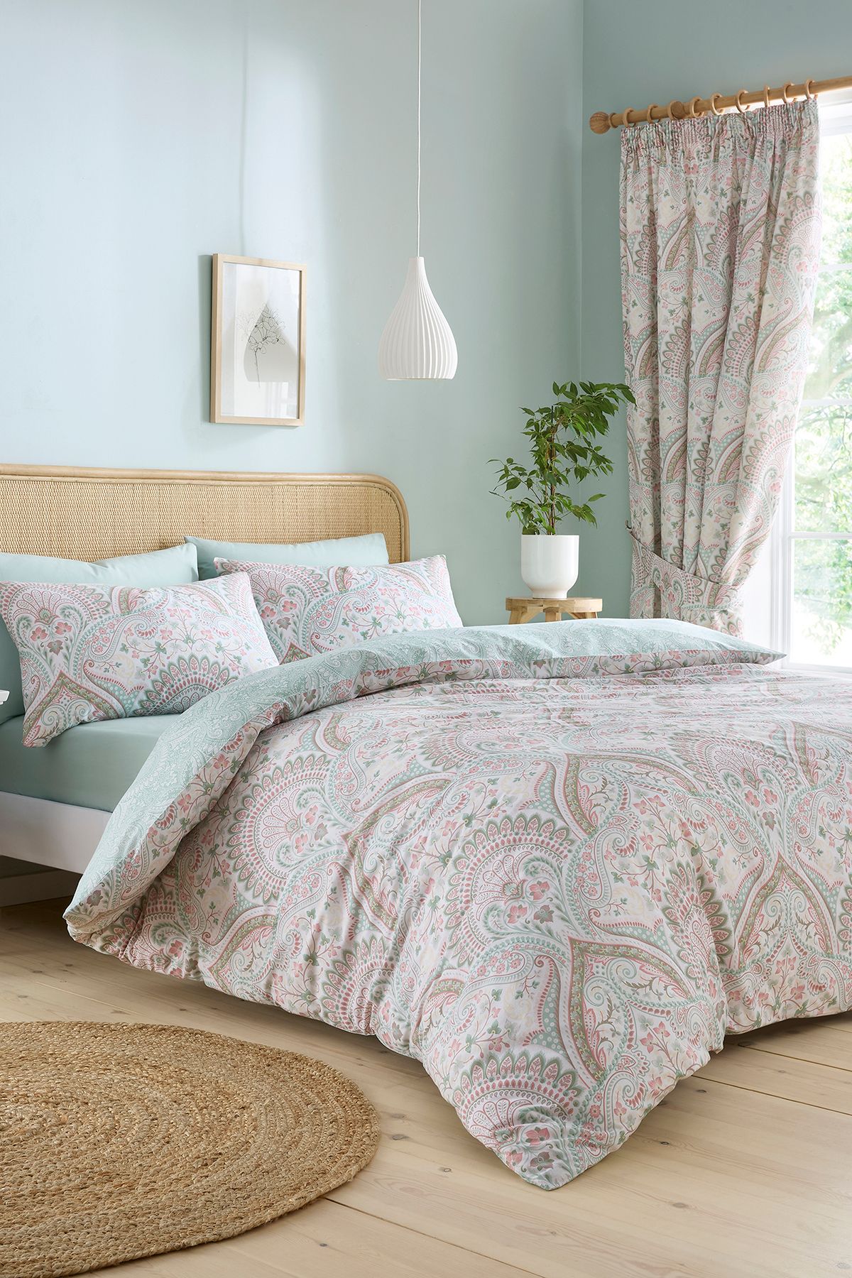 Dreams & Drapes 'Palais' Rich Jacobean Damask Print Duvet Cover Set in Green
