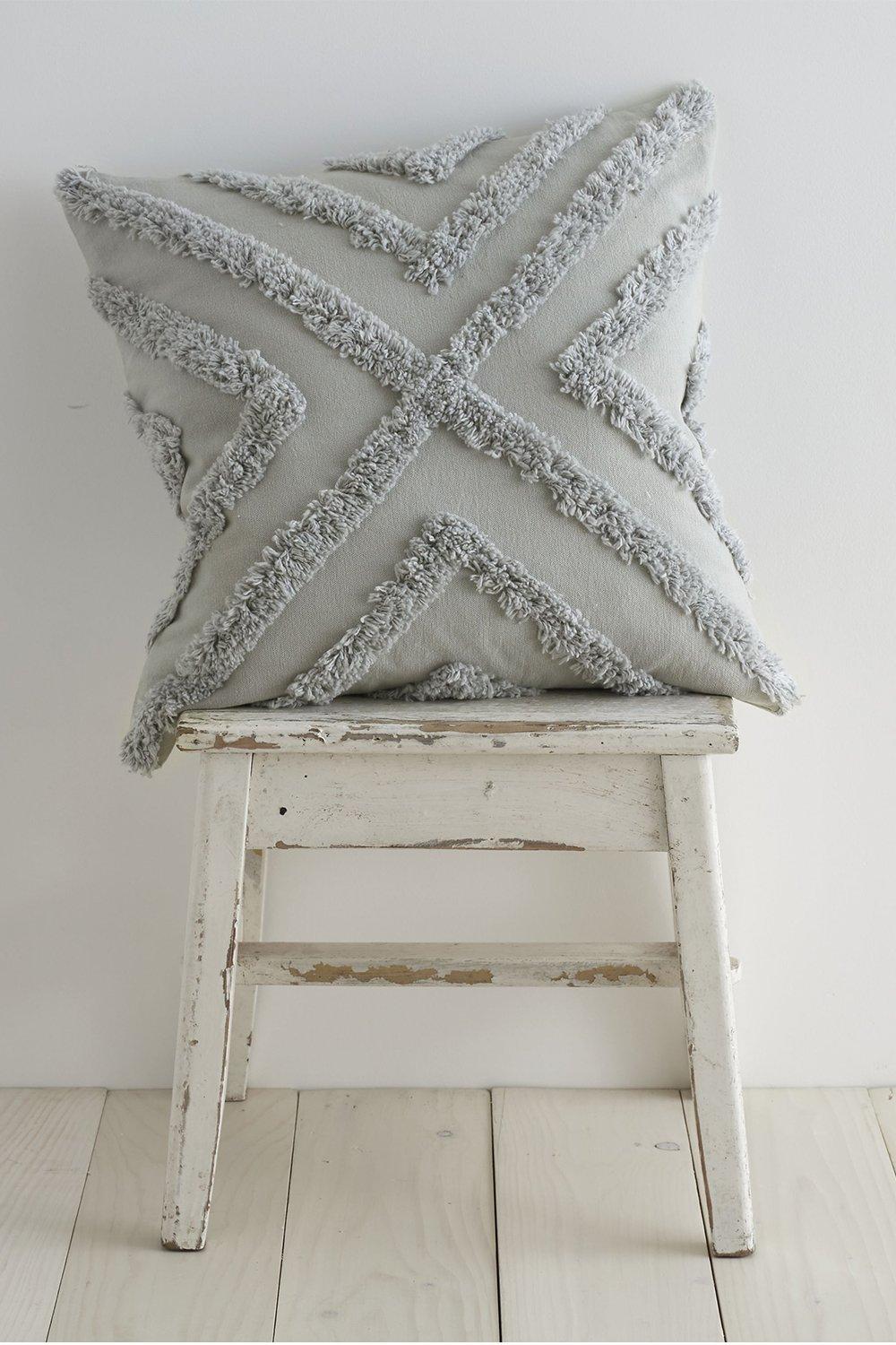 Diamond Tufted Cushion