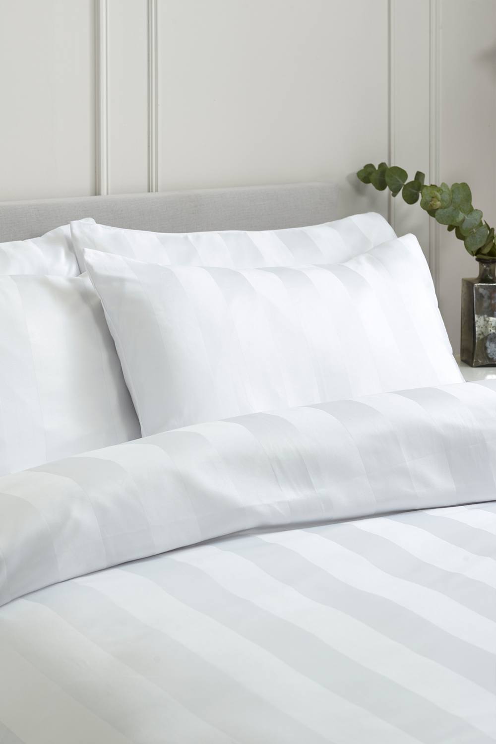 Catherine Lansfield 'So Soft Satin Stripe' Duvet Cover Set in White 2