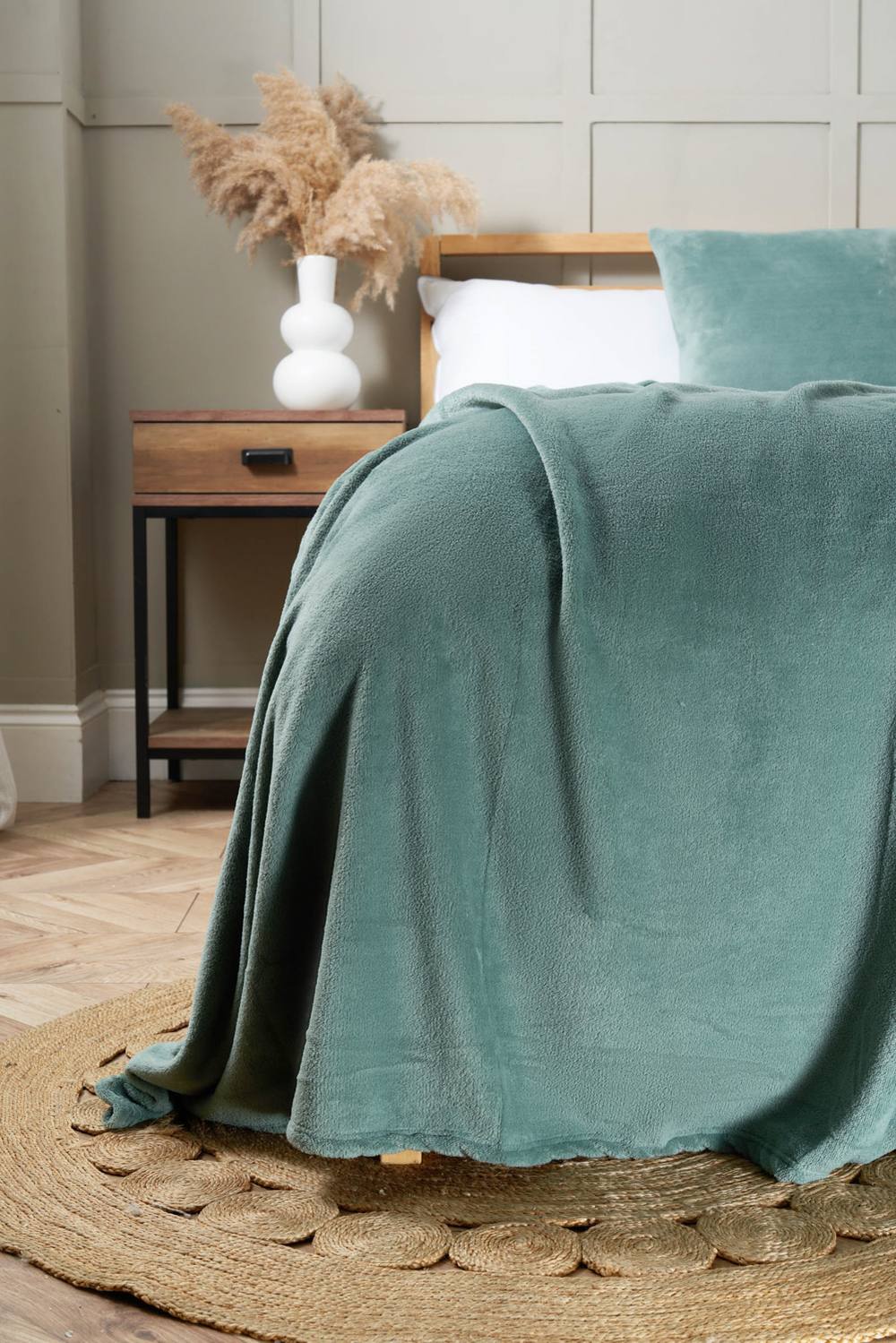 BHS Microfleece Silt Green Throw