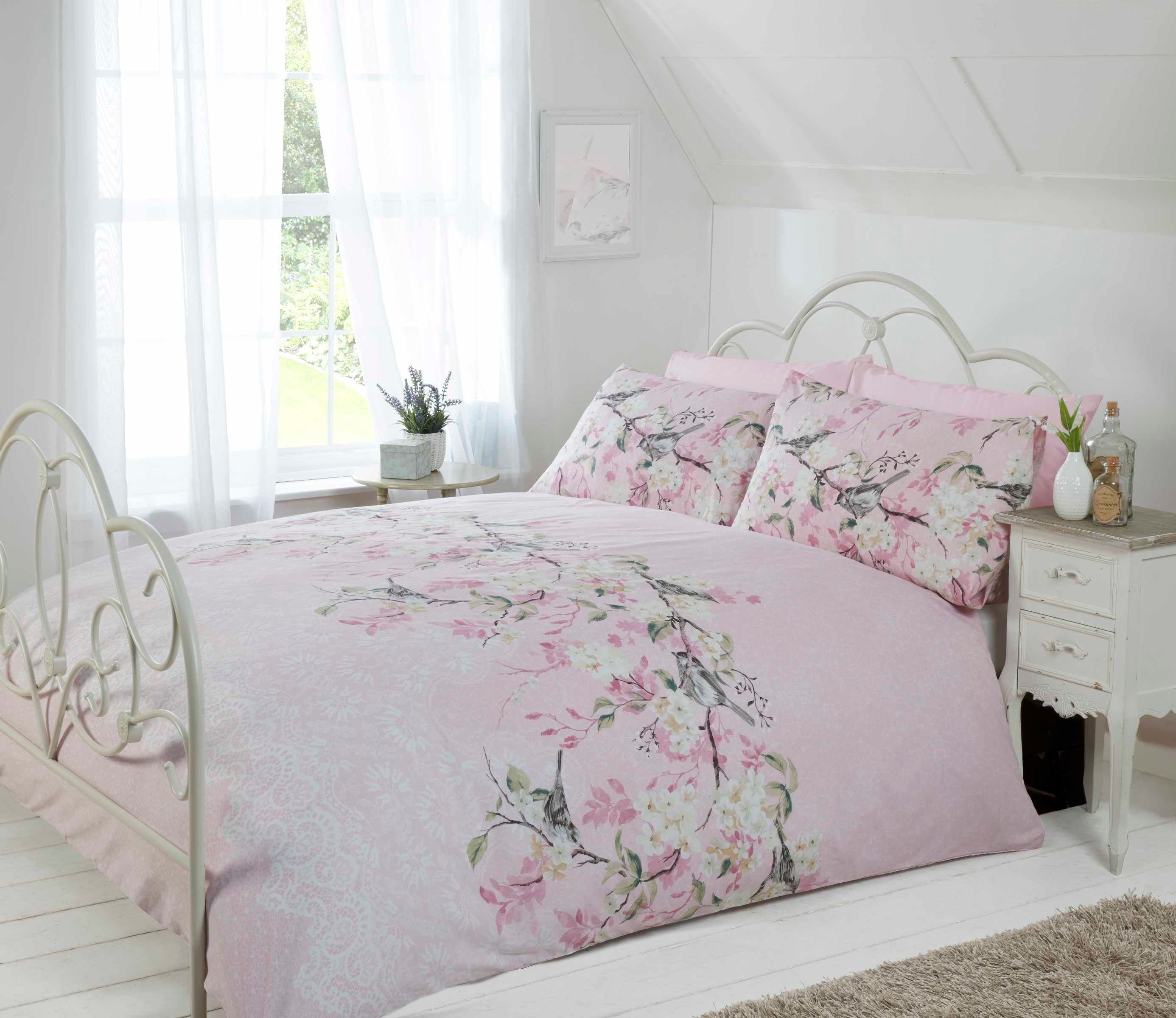 Rapport Home Eloise Floral Polycotton Duvet Cover Set with Pillowcase in Light Pink