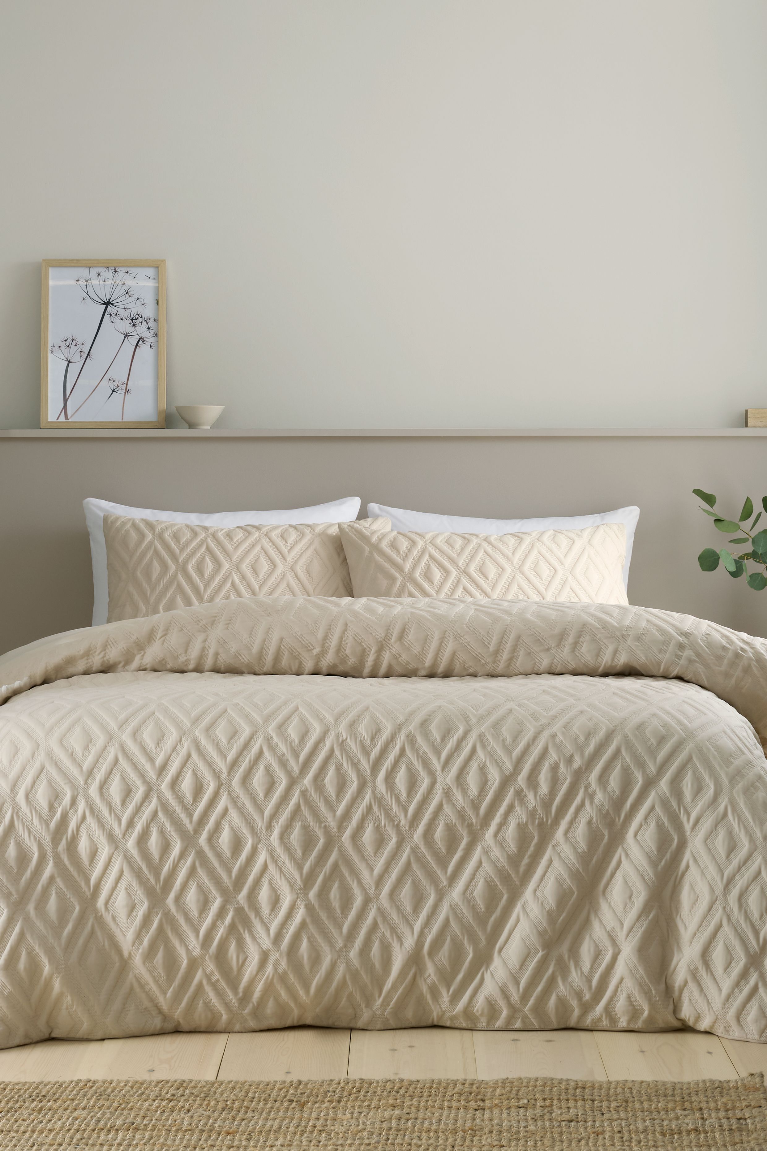 Catherine Lansfield 'Jacob Geo' Soft Touch Duvet Cover Set in Natural