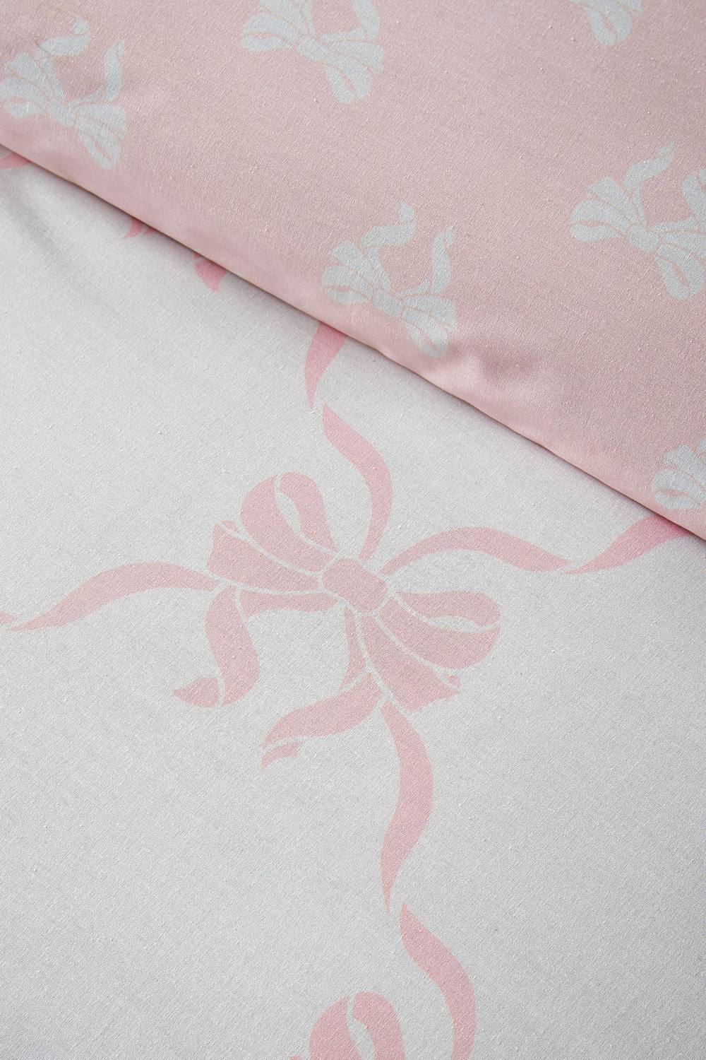 Catherine Lansfield Pretty Bows Reversible Duvet Cover Set in Pink 4