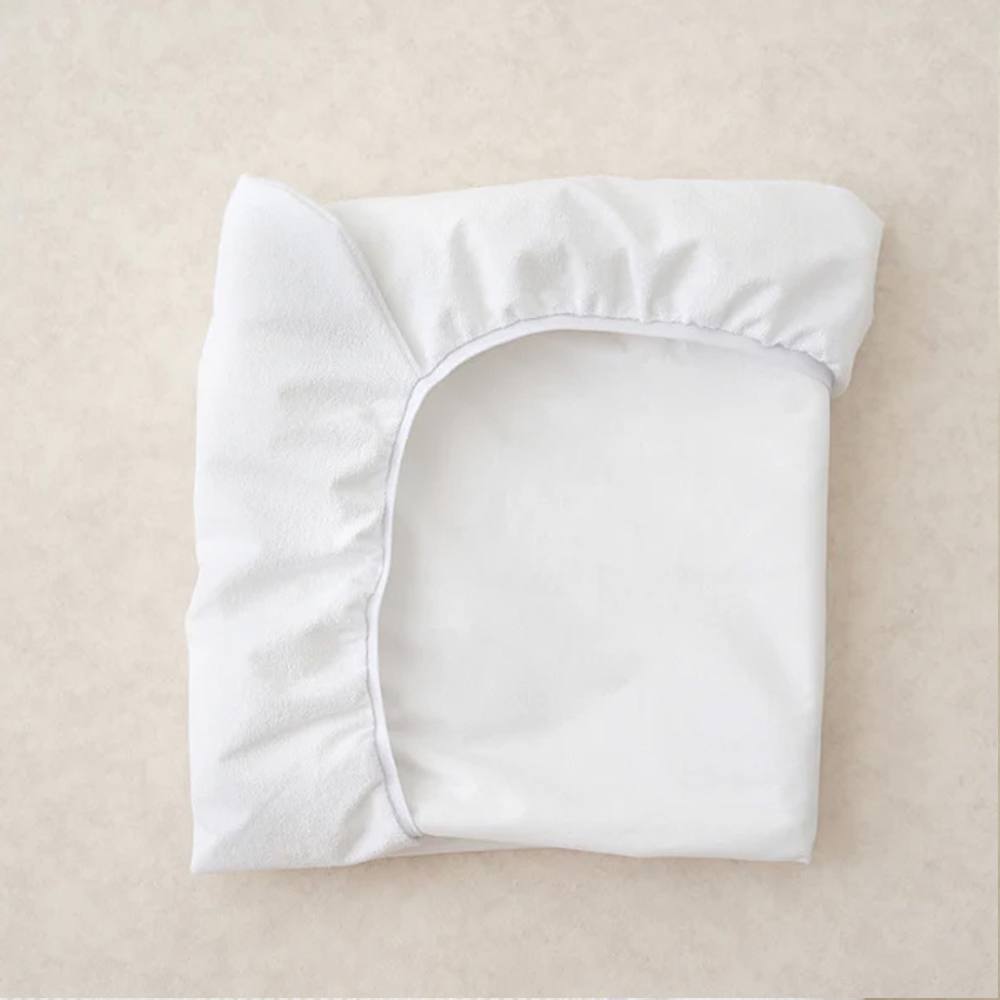 The Tiny Bed Company Waterproof Mattress Protector to fit Maxi Cosi Swift - 97 x 78cm in White