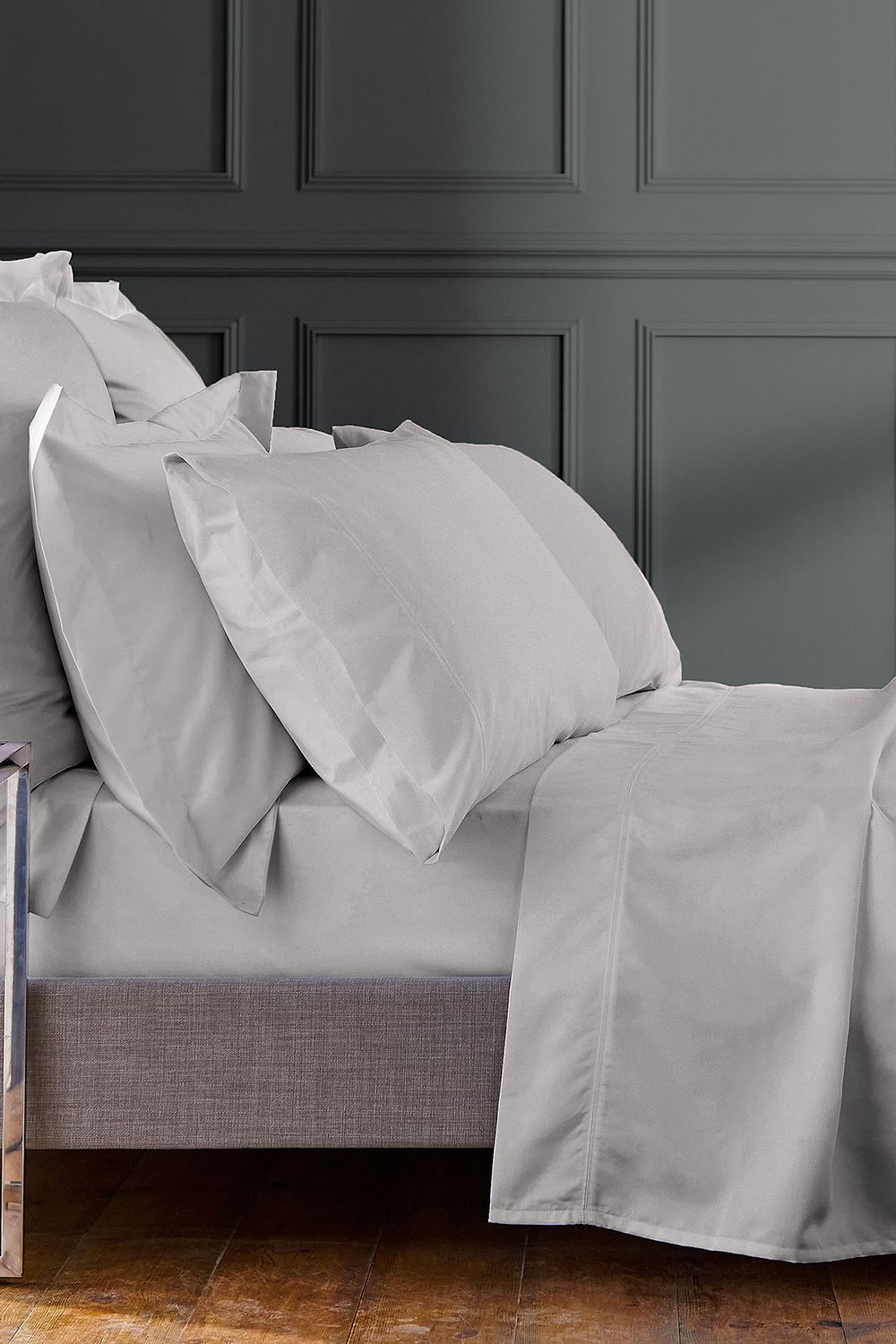 1951 'Luxury 1000 Thread Count' Egyptian Cotton Standard Pillowcase in Silver 2