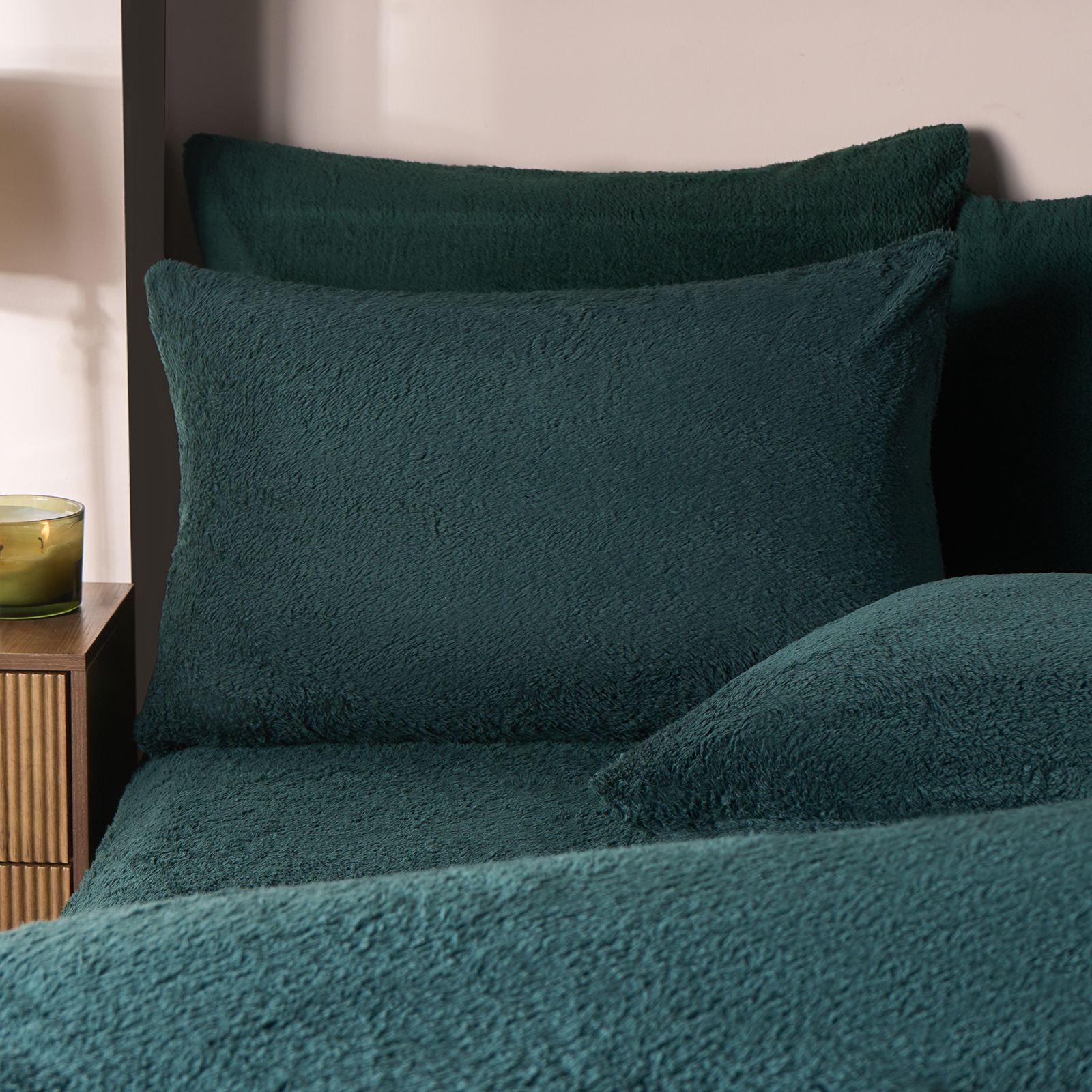 OHS 2 Pack Thermal Teddy Fleece Pillowcase Cover in Dark Green