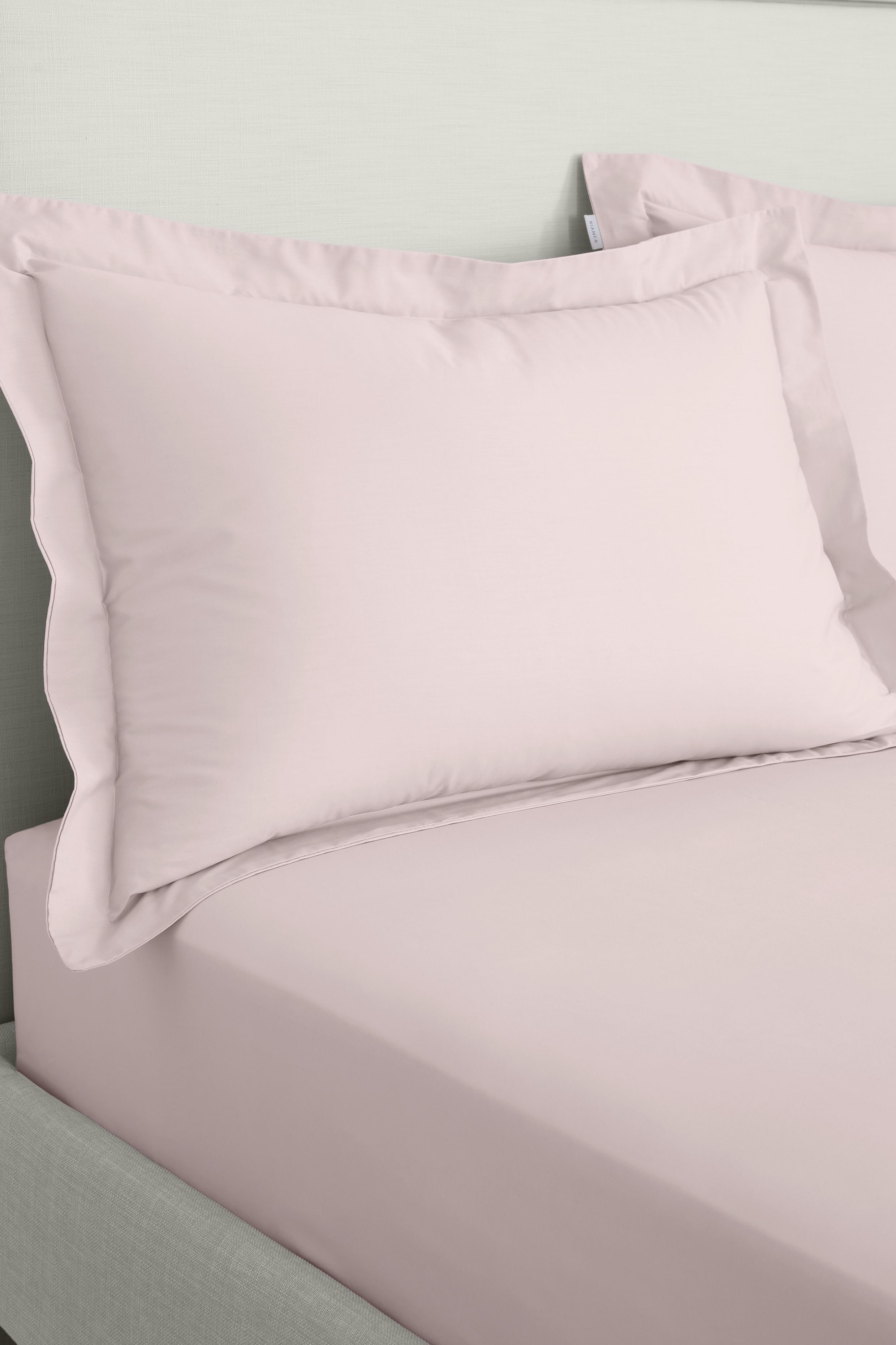 Bianca '200 Thread Count Cotton Percale' Oxford Pillowcases in Pink