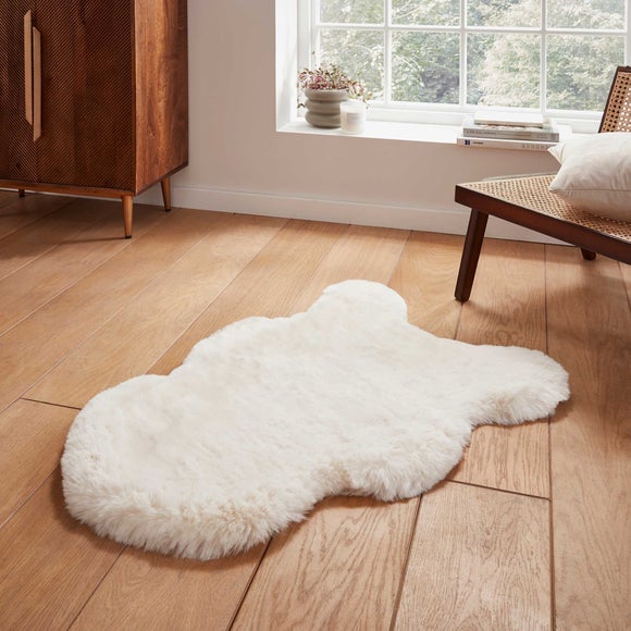 Super Teddy Faux Sheepskin Rug