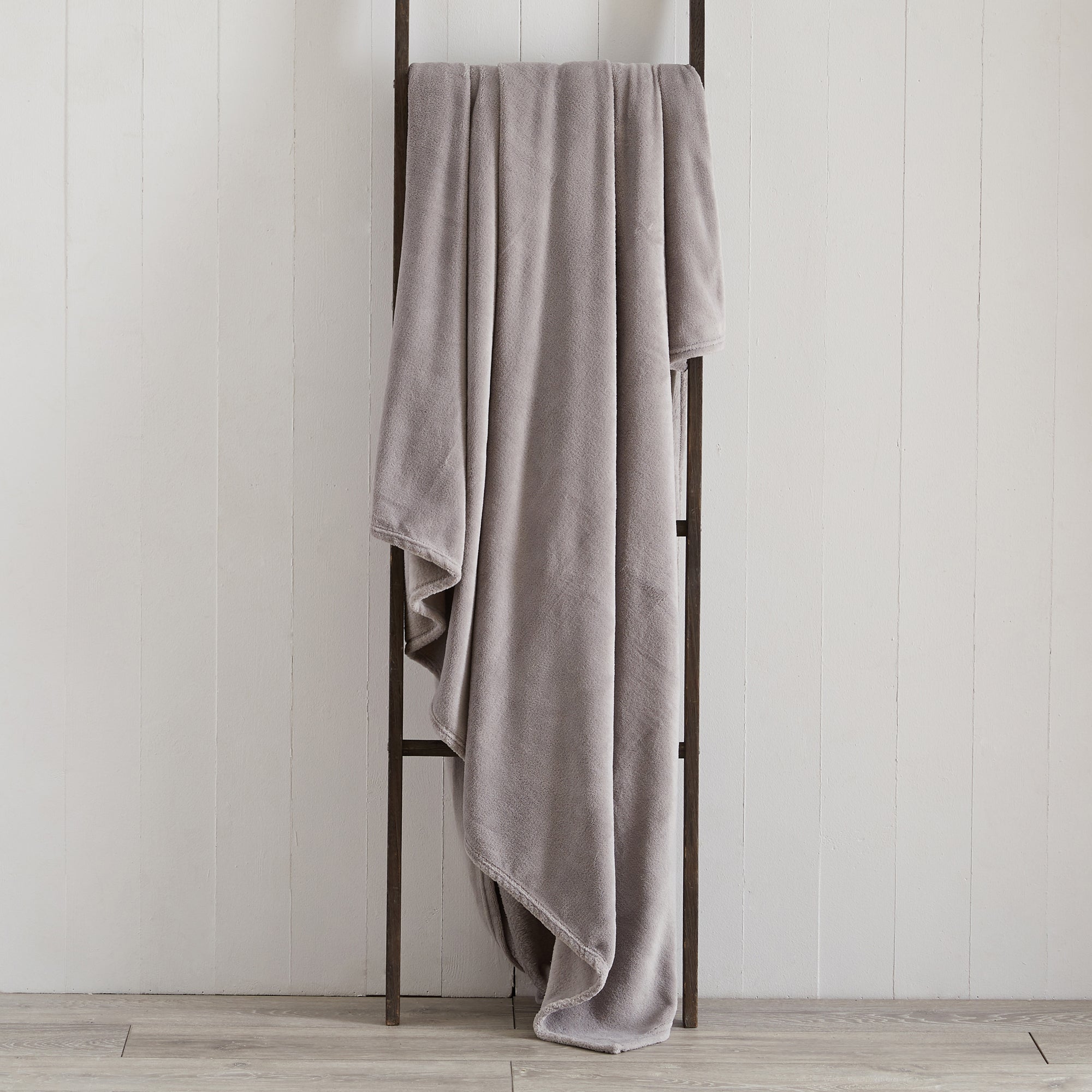 Seriously Soft 220cm x 220cm Throw Grey