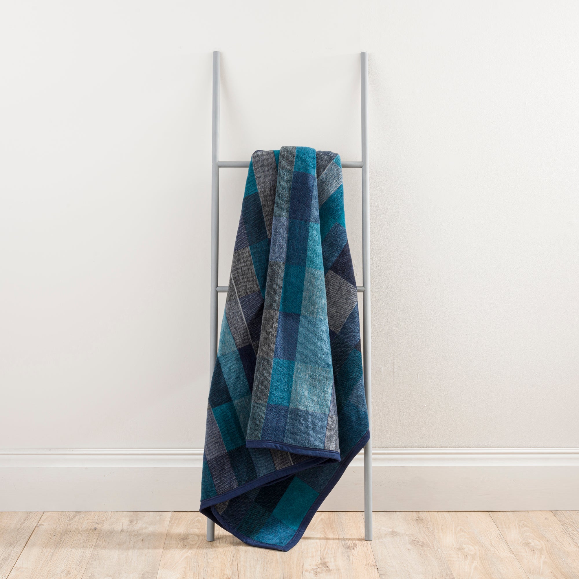 Thermosoft Navy Check Blanket Navy and Grey