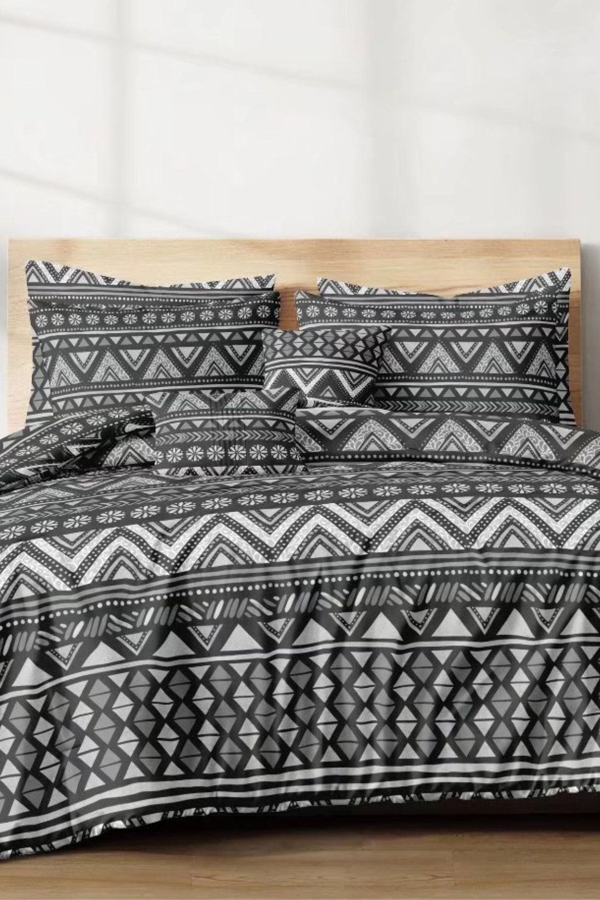 Ezysleep Geometric Charcoal Printed Duvet Cover Set in Grey