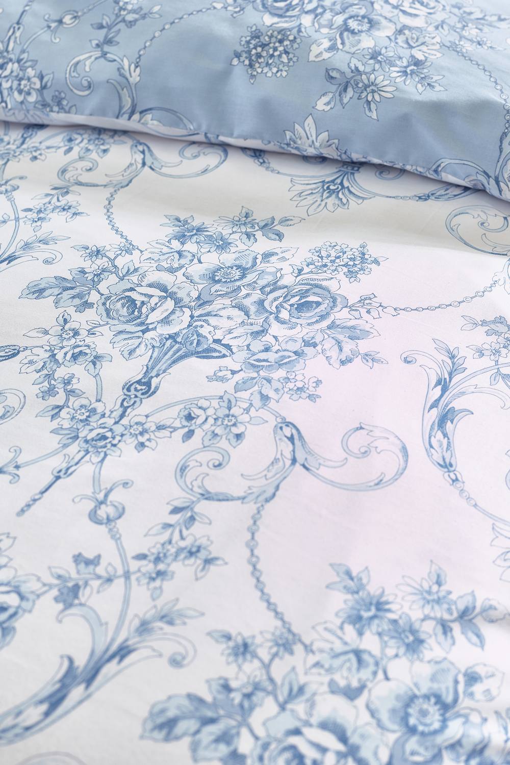 Catherine Lansfield 'Antoinette Damask' Reversible Duvet Cover Set in Blue 4