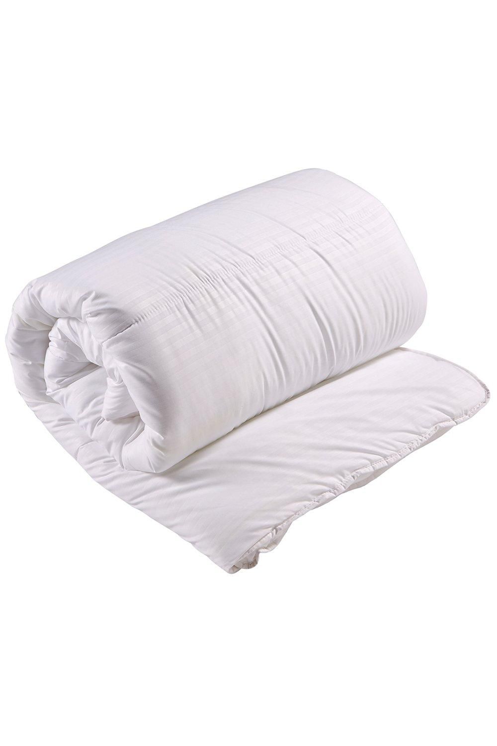 CHRISTY Luxury Microfibre 4.5 Tog Lightweight Summer Duvet in White