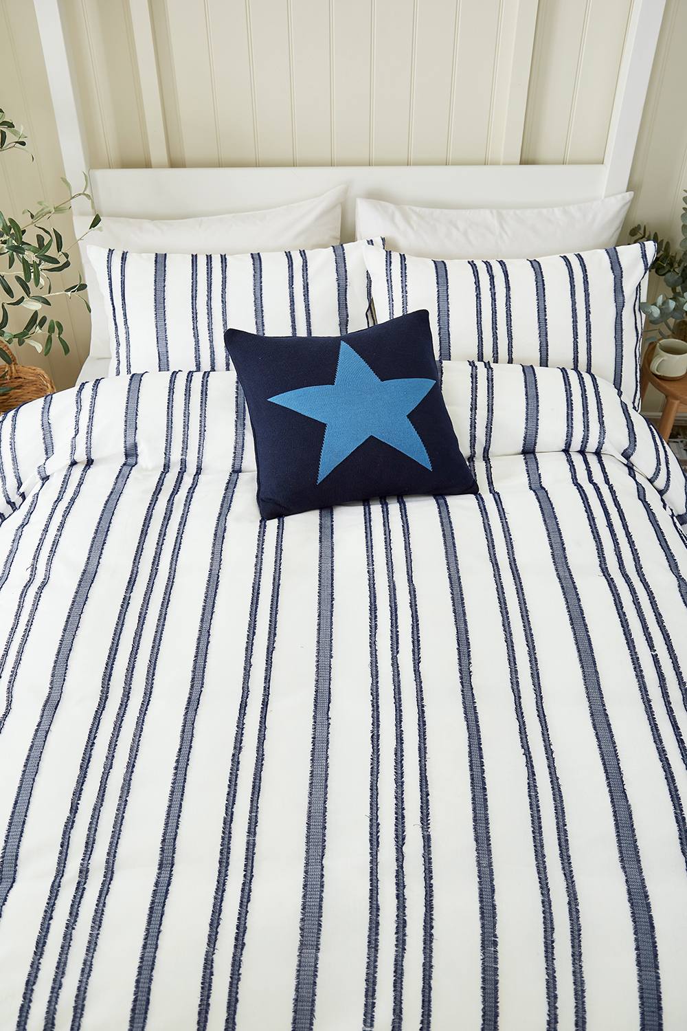 Helena Springfield 'Clipped Stripe' Jacquard Duvet Cover Set in Navy 3
