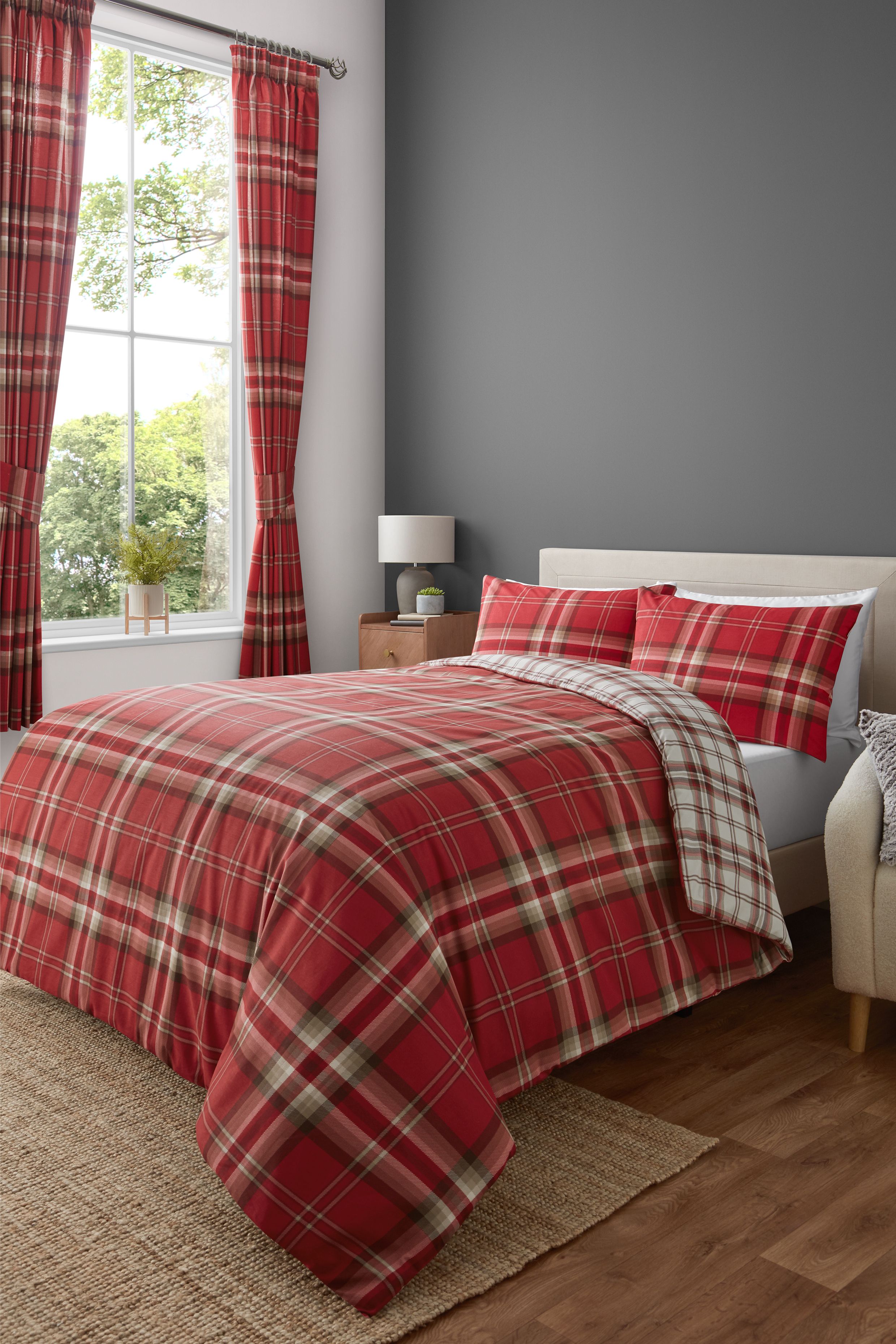 Catherine Lansfield 'Kelso Check' Reversible Duvet Cover Set in Red