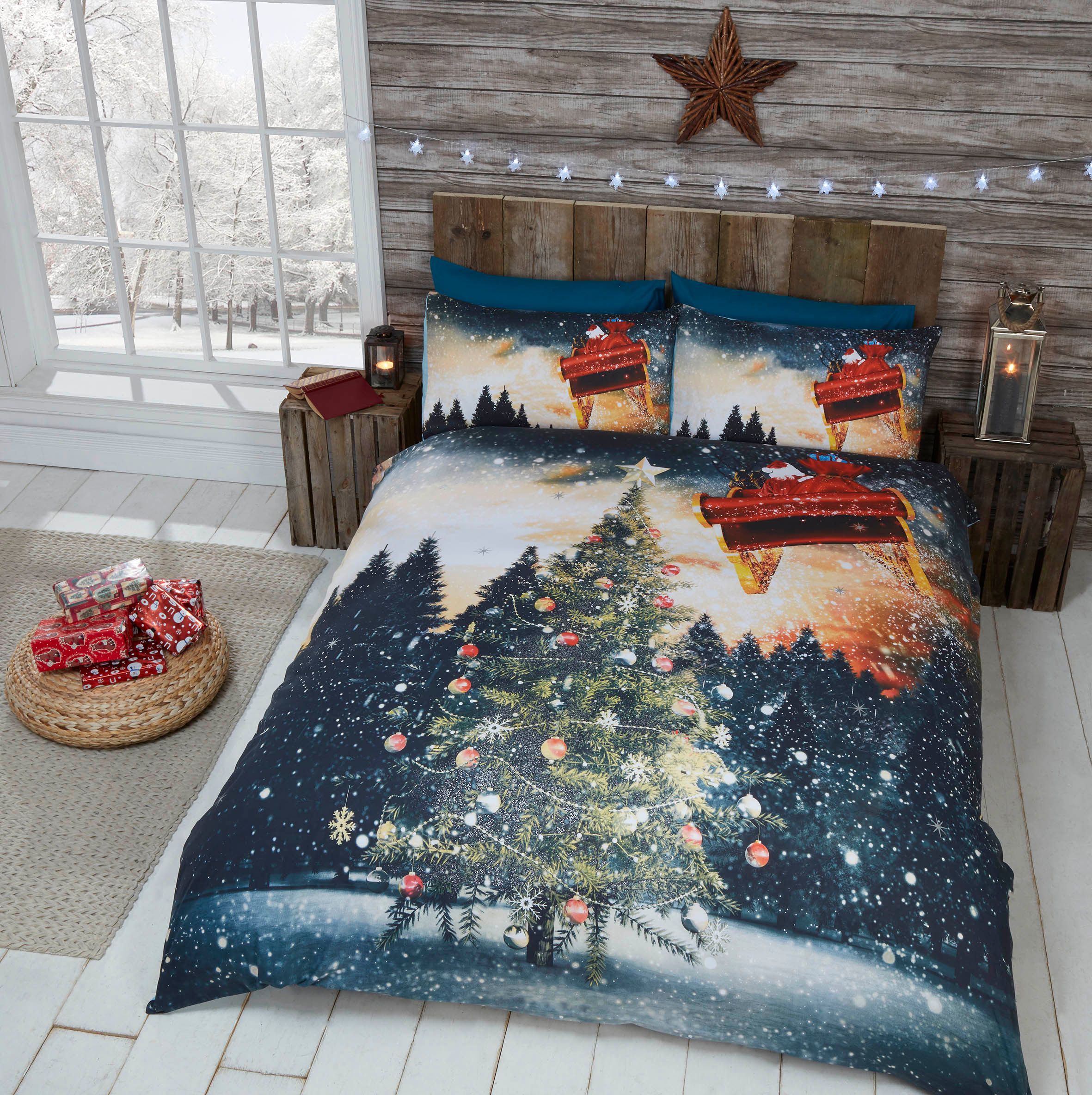 Rapport Home Northern Lights Duvet Cover Set with Pillowcase in Dark Blue